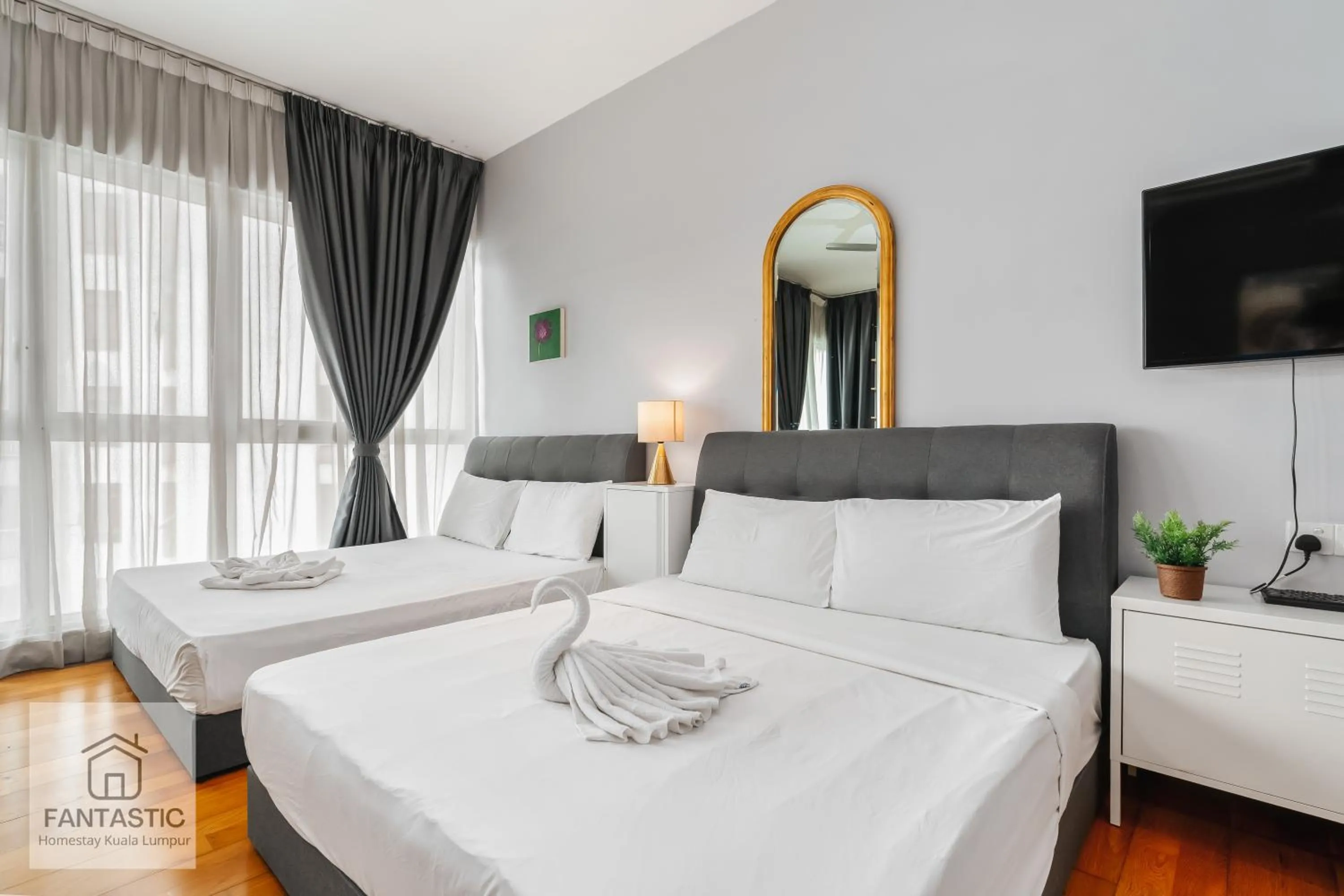 Bed in Regalia Residence @ KLCC View Sky Pool by KC