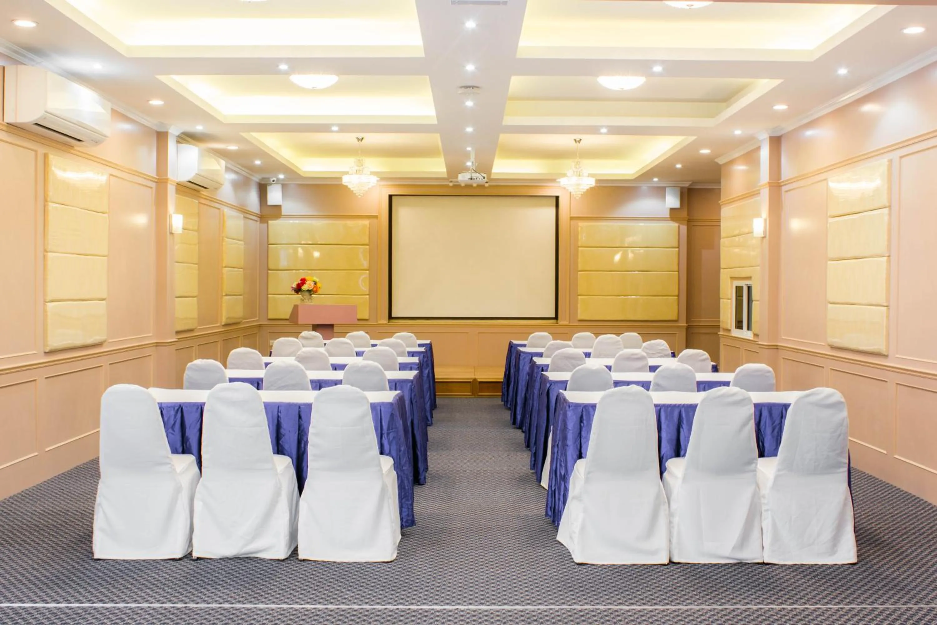 Banquet/Function facilities in La Villa Boutique hotel