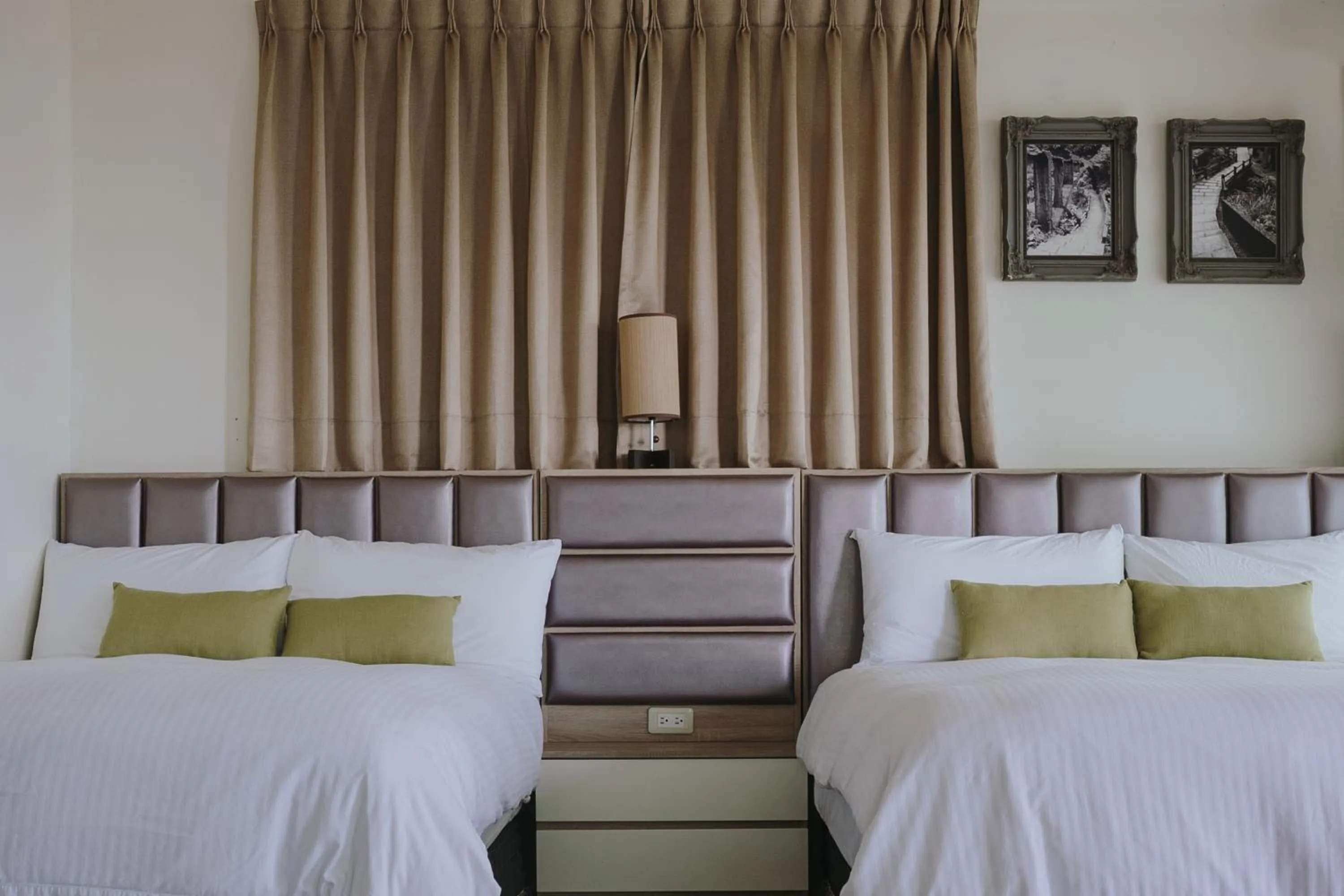 Bed in Mountain Traveler Inn