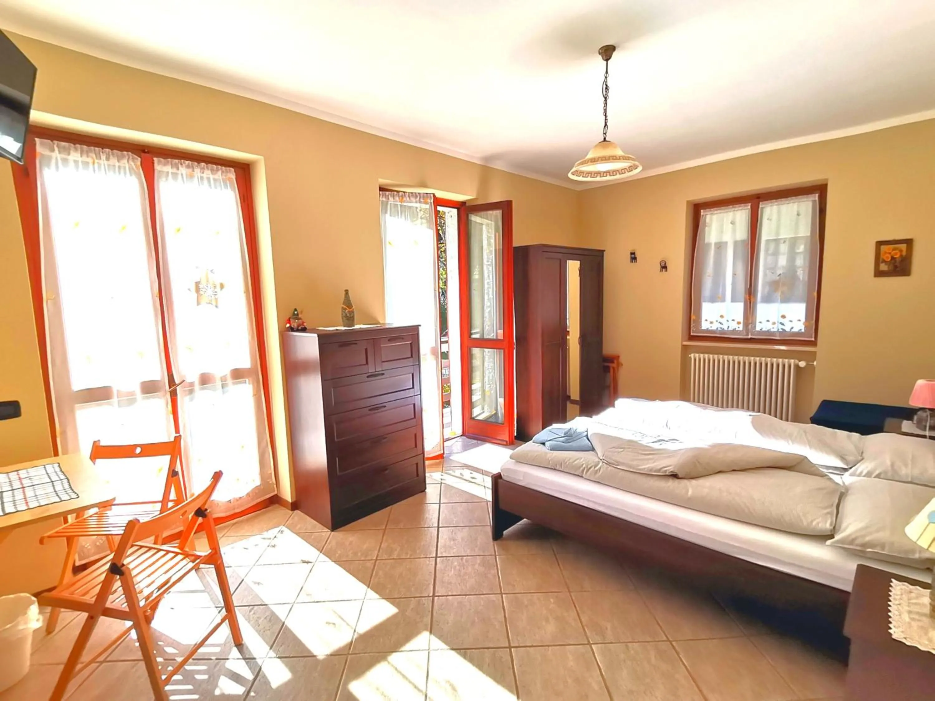 Bedroom, Bed in ManuEbbasta