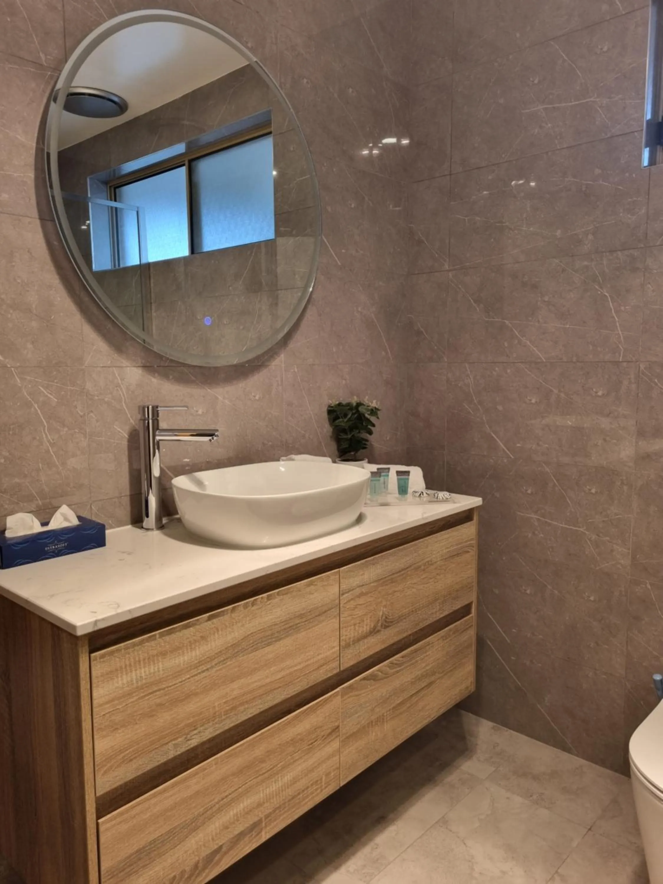 Bathroom in Nagambie Motor Inn and Conference Centre