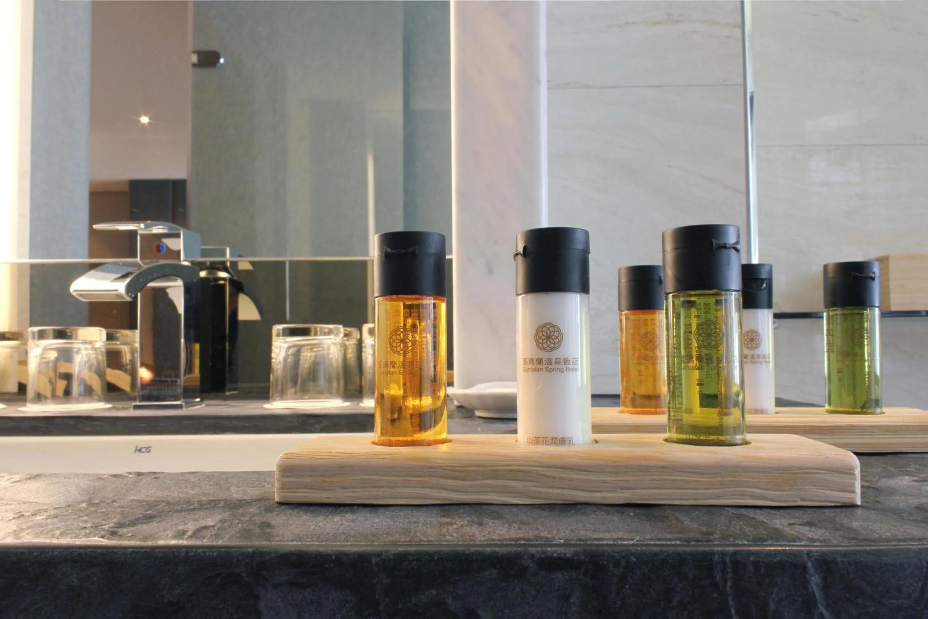 Bathroom in Gamalan FL Spring Hotel