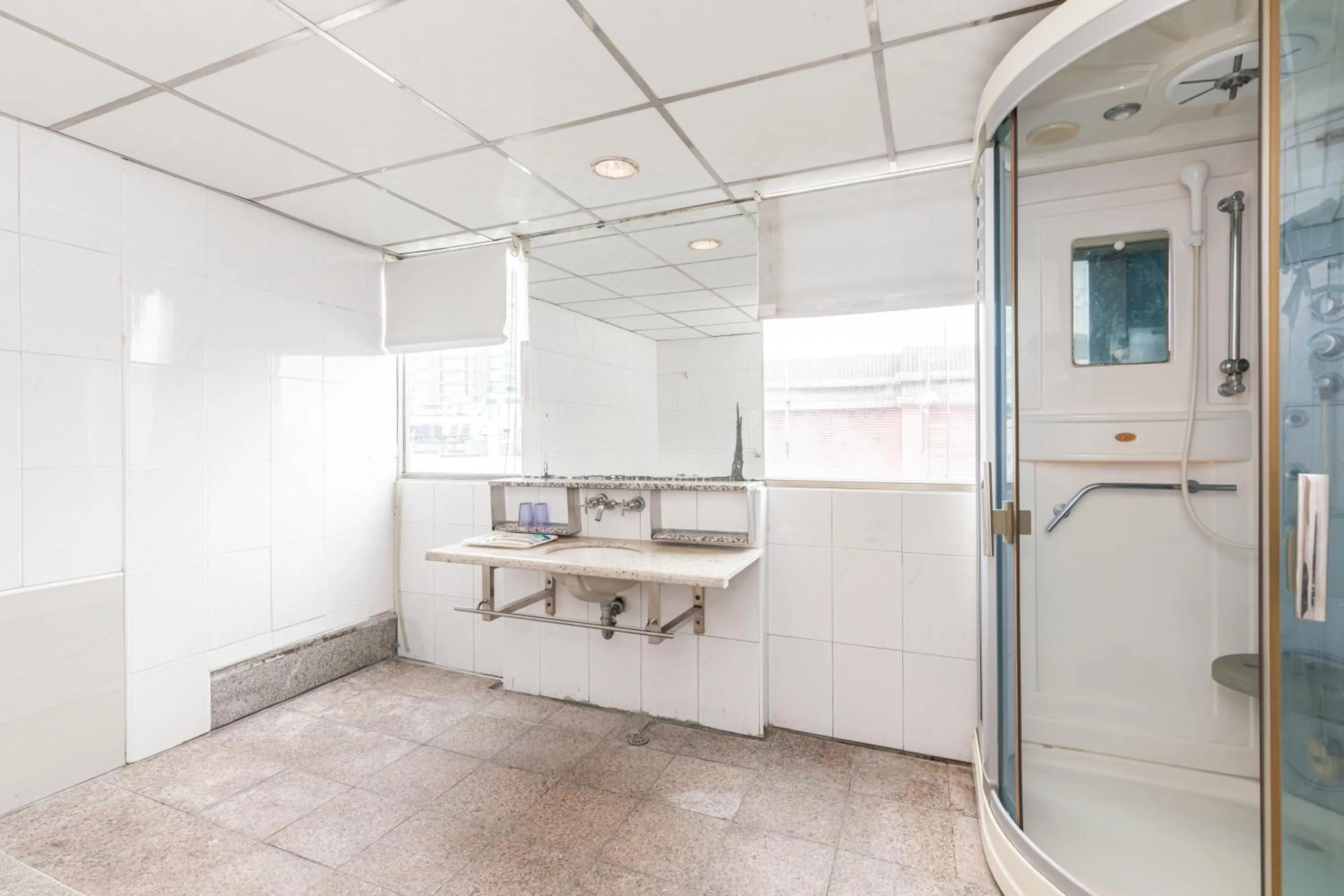 Bathroom in Yi Pin Business Hotel