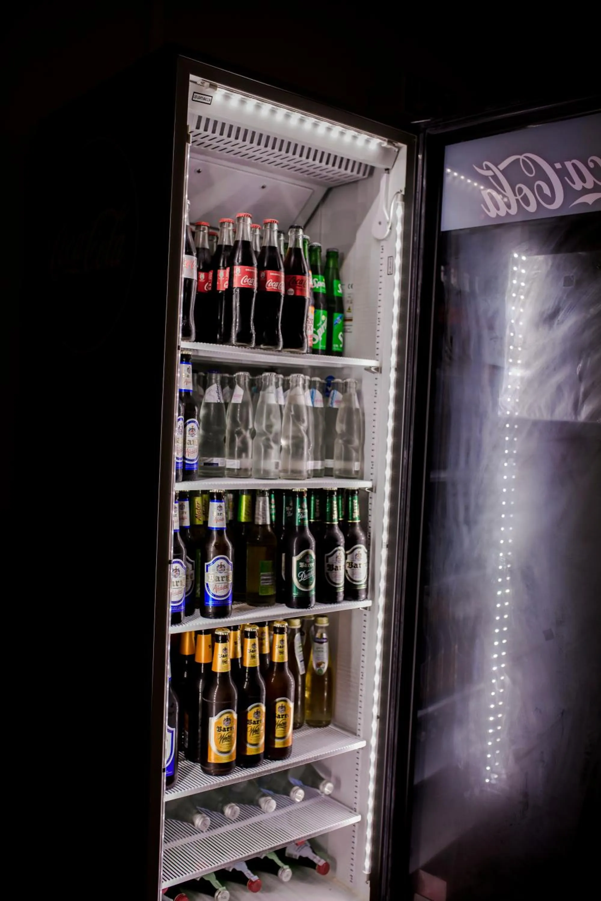 Restaurant/places to eat in Bach Hotel