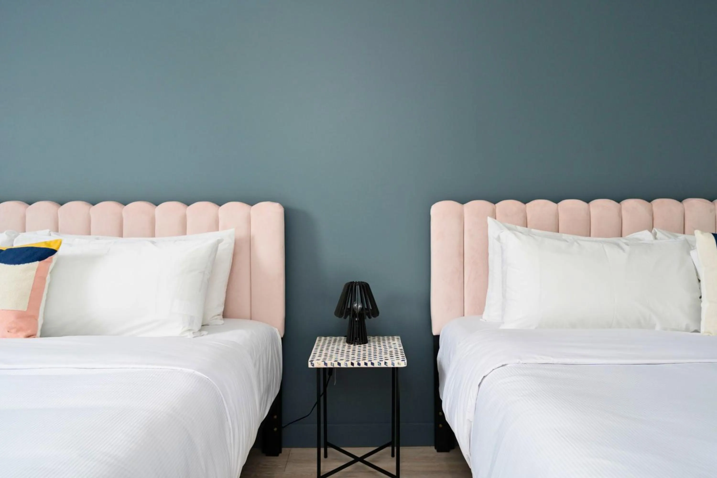 Bed in Clouds Lofts - Quartier Latin