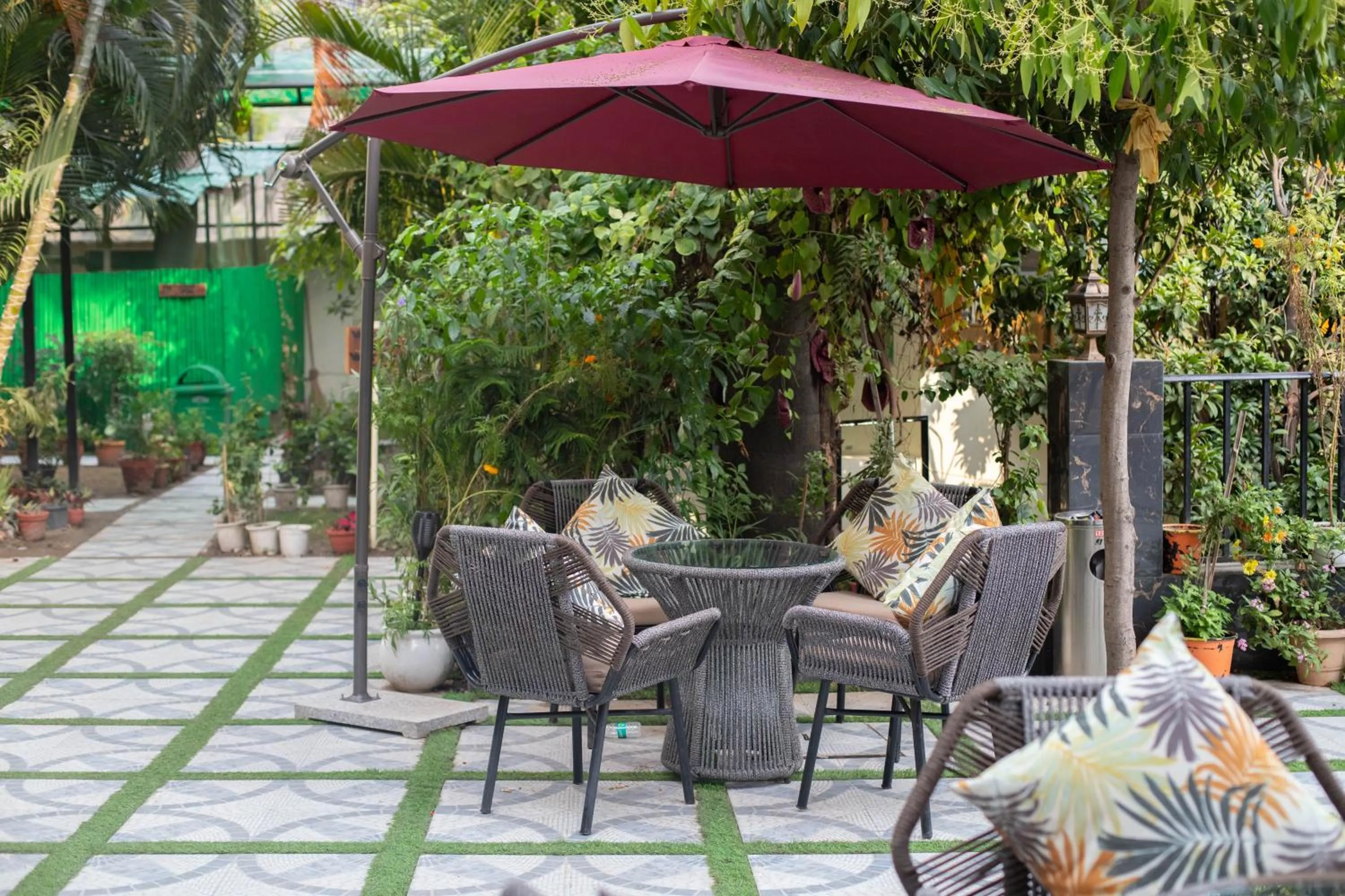 Garden in Yogved Hospitality & Resort