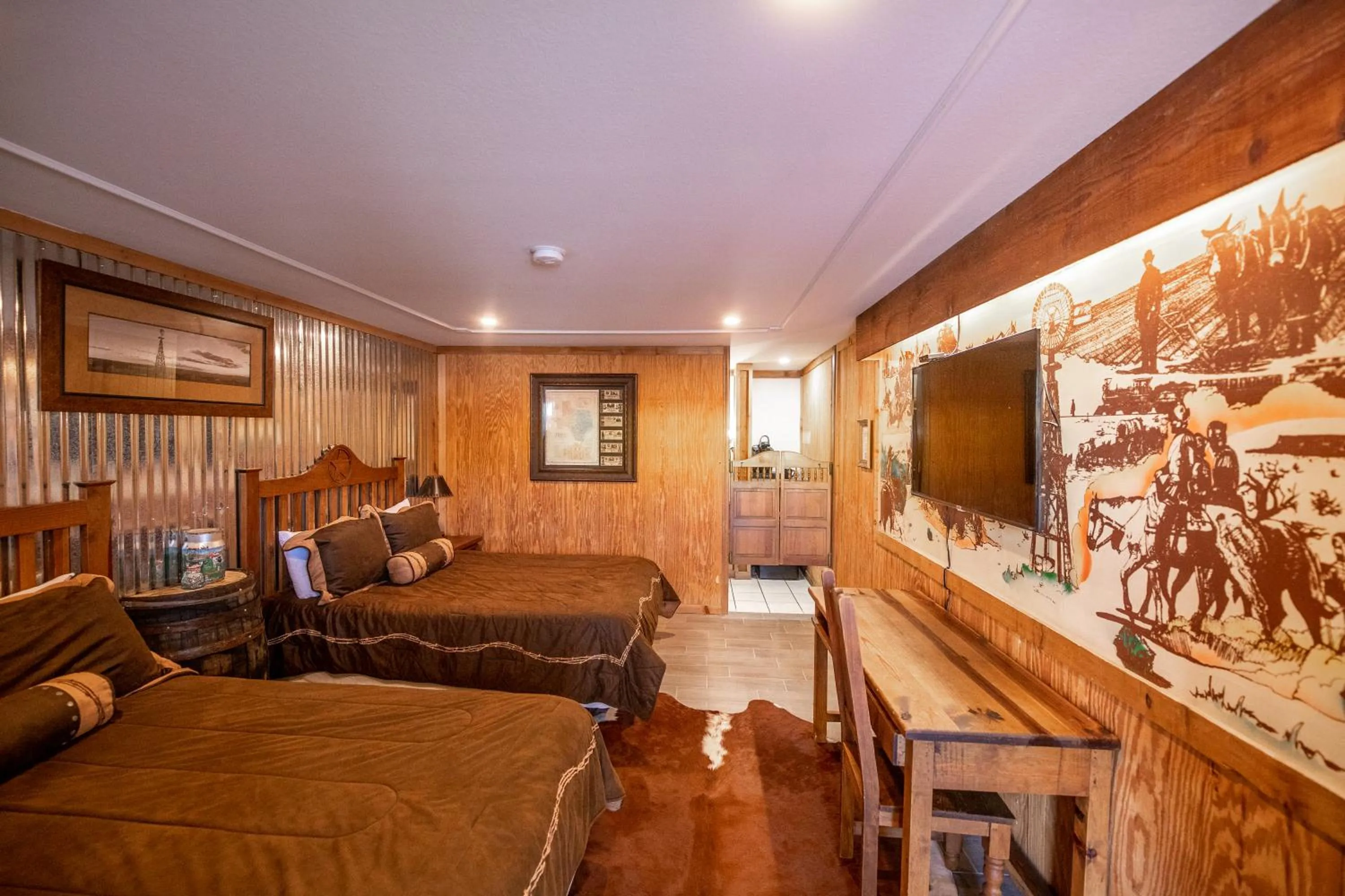 Photo of the whole room in The Big Texan Motel