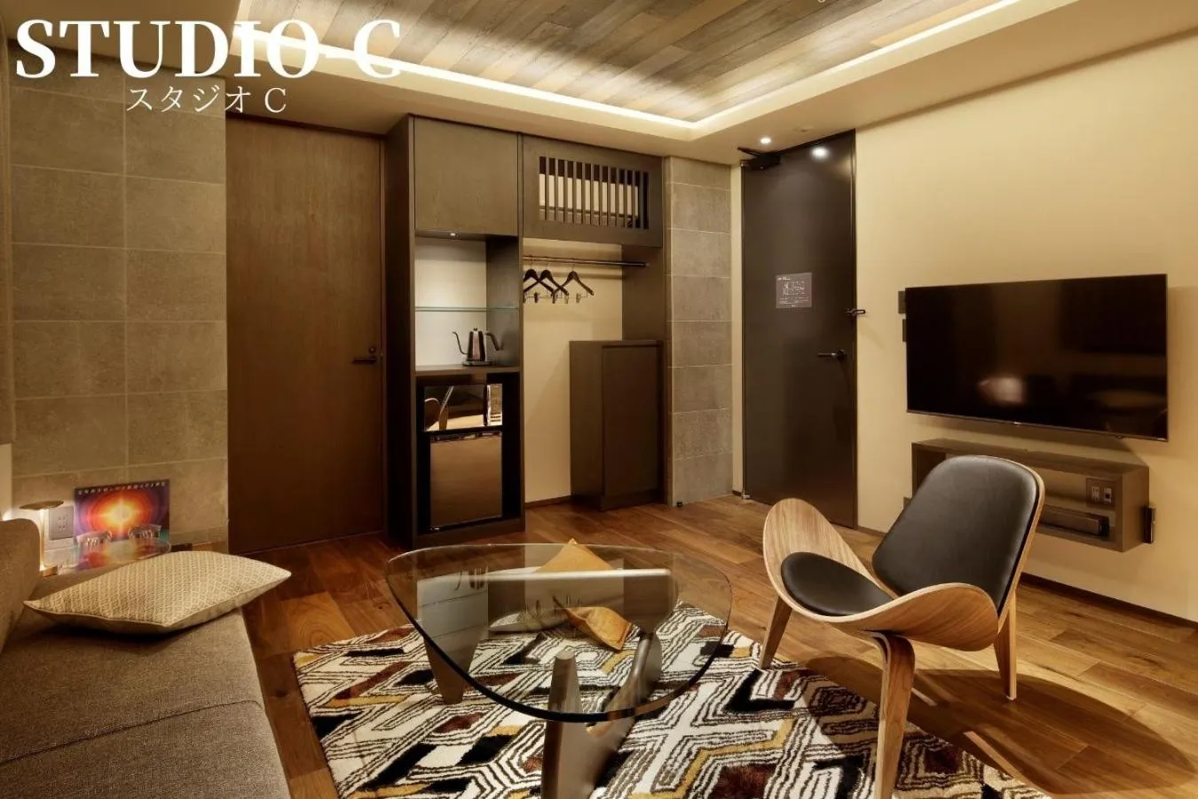 TV and multimedia in 41 PIECES Sapporo