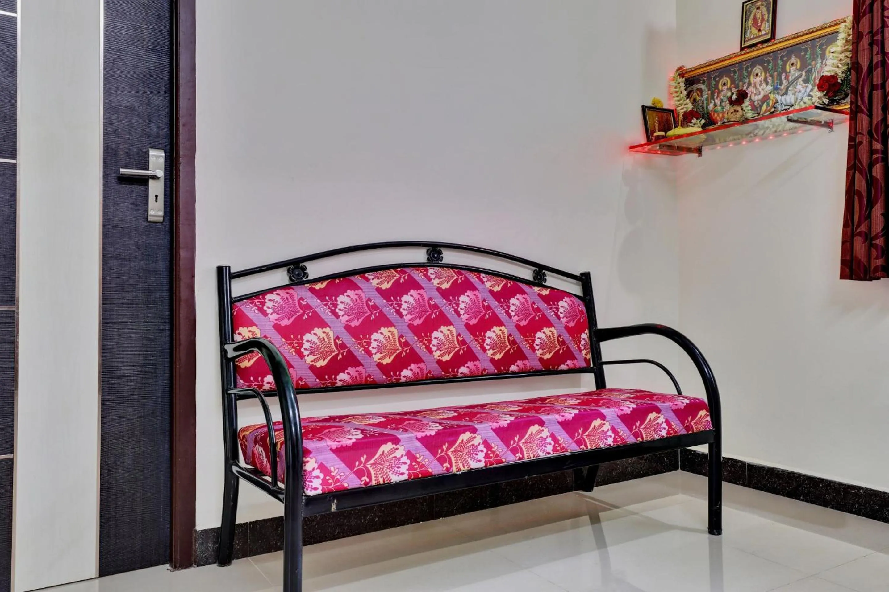 Lobby or reception, Bed in Hotel O Elegant Residency