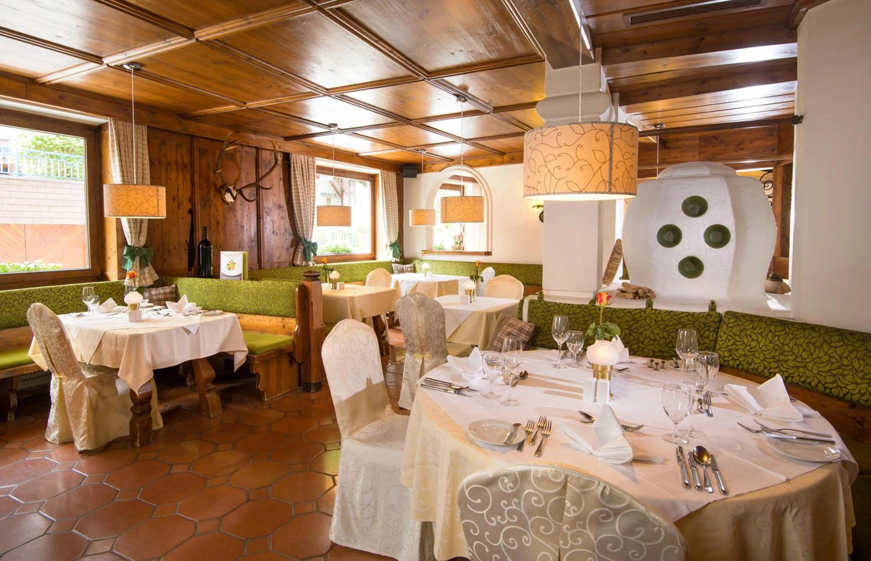 Restaurant/places to eat in Hotel Dachstein