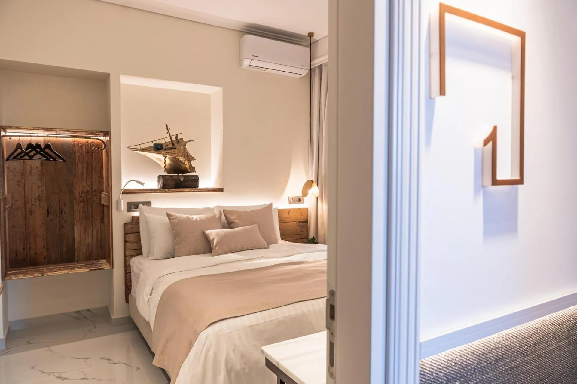 Bedroom, Bed in Silo Luxury Rooms