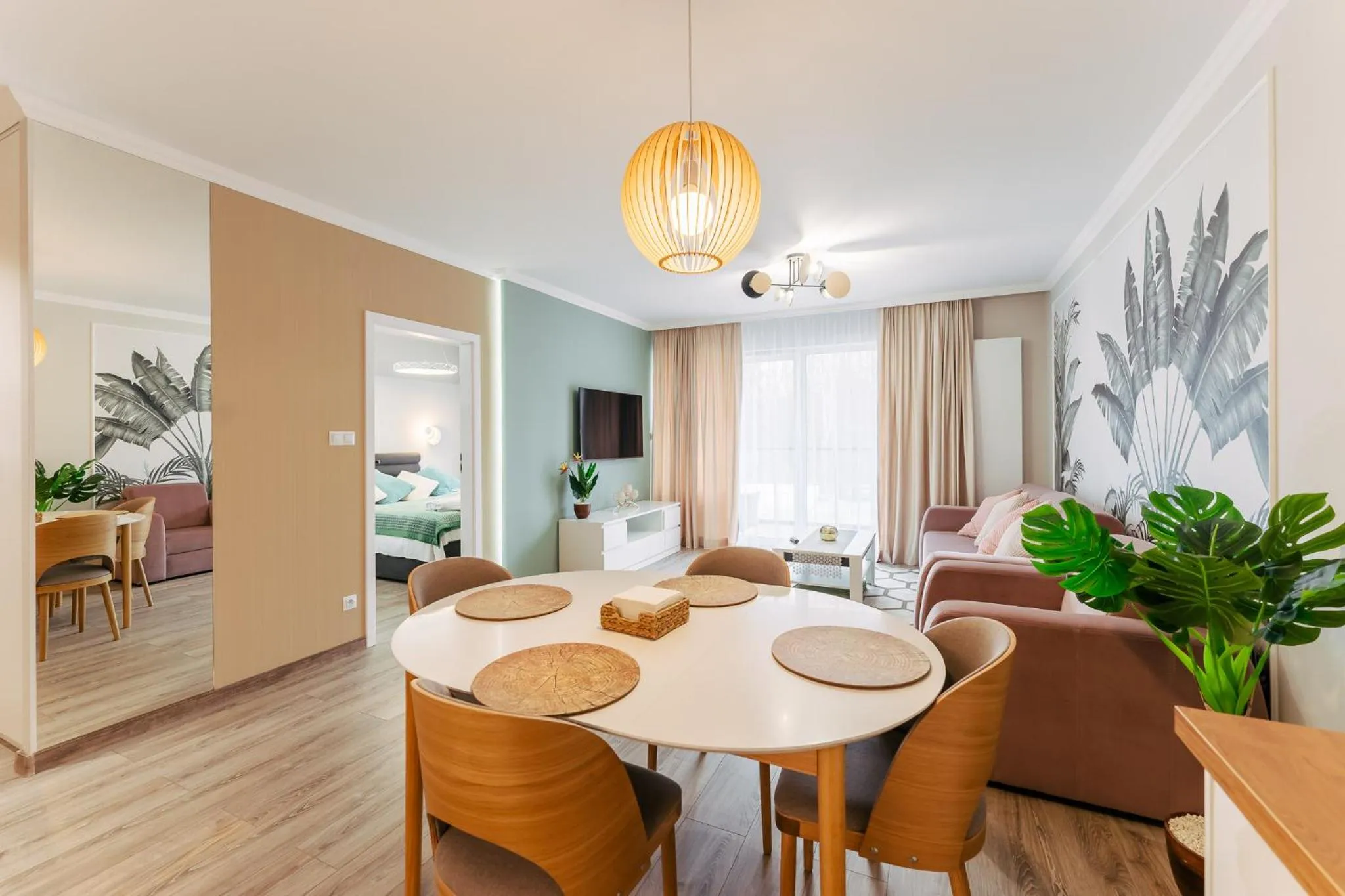 Dining area in Ustronie Apartments 20 m do plaży