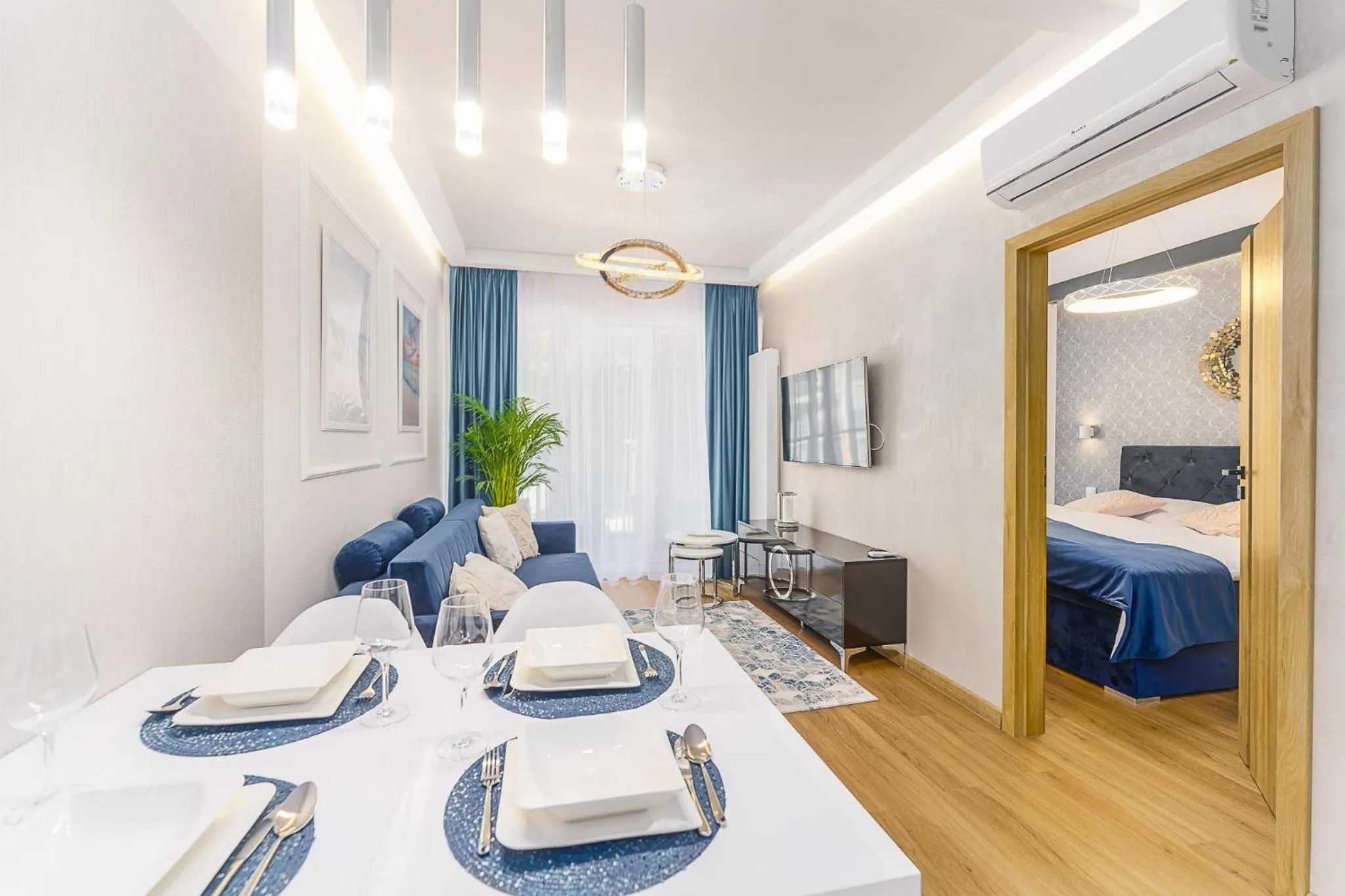 Dining area, Bed in Ustronie Apartments 20 m do plaży