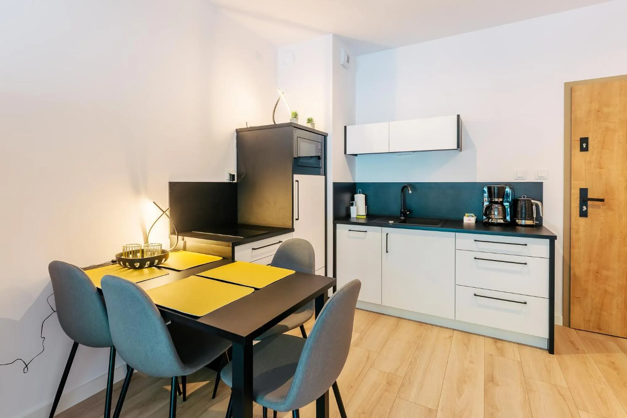 Dining area in Ustronie Apartments 20 m do plaży