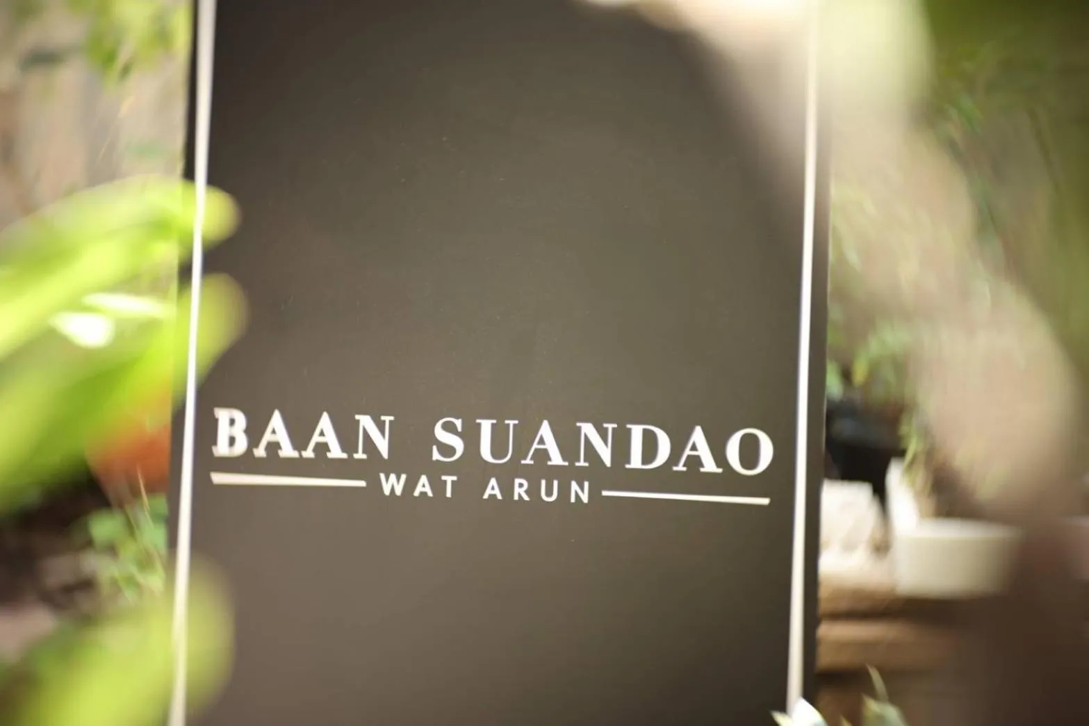 Property logo or sign in Baan Suandao Wat Arun