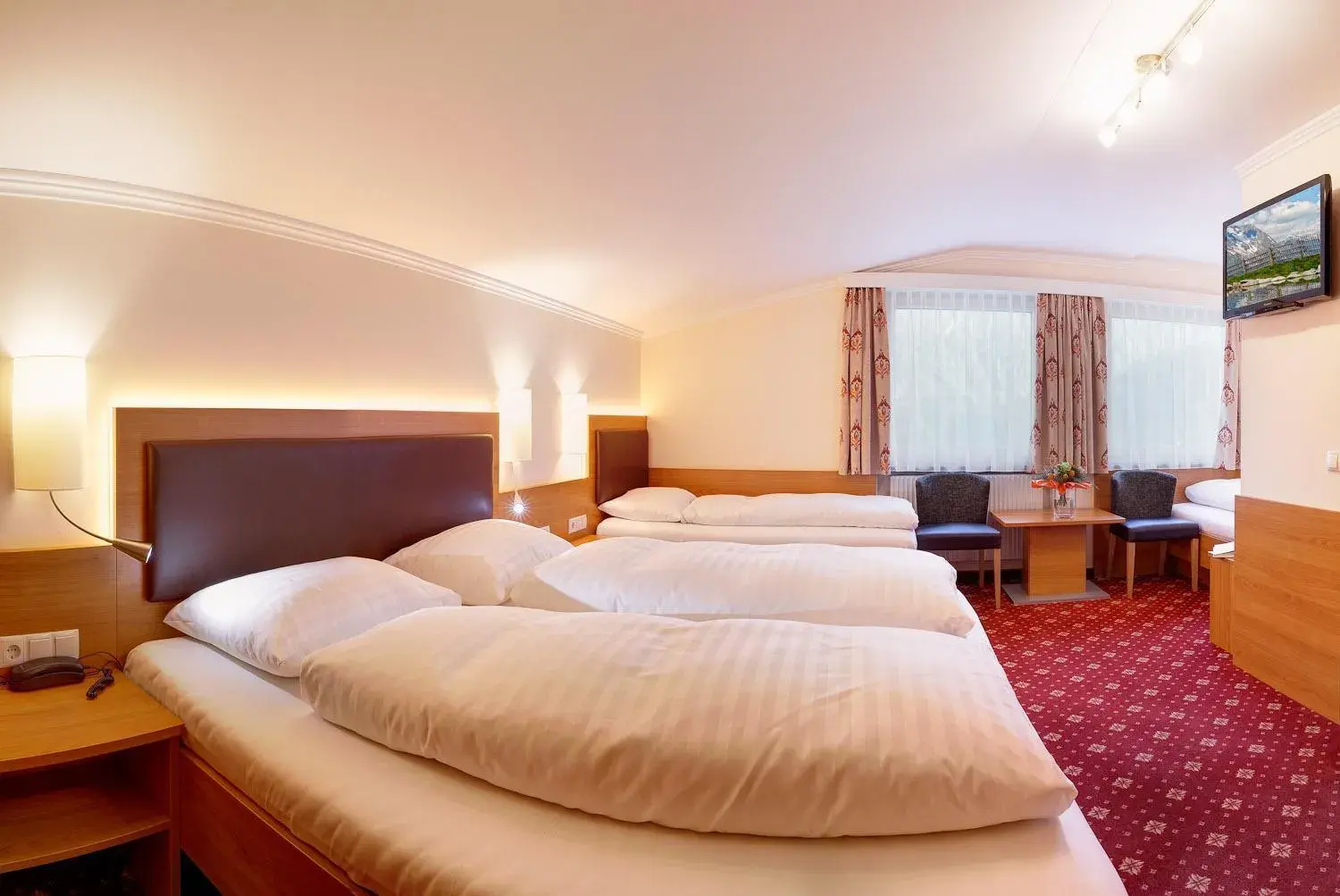 Deluxe Quadruple Room in Hotel Finkenbergerhof Deluxe Quadruple Room in Hotel Finkenbergerhof