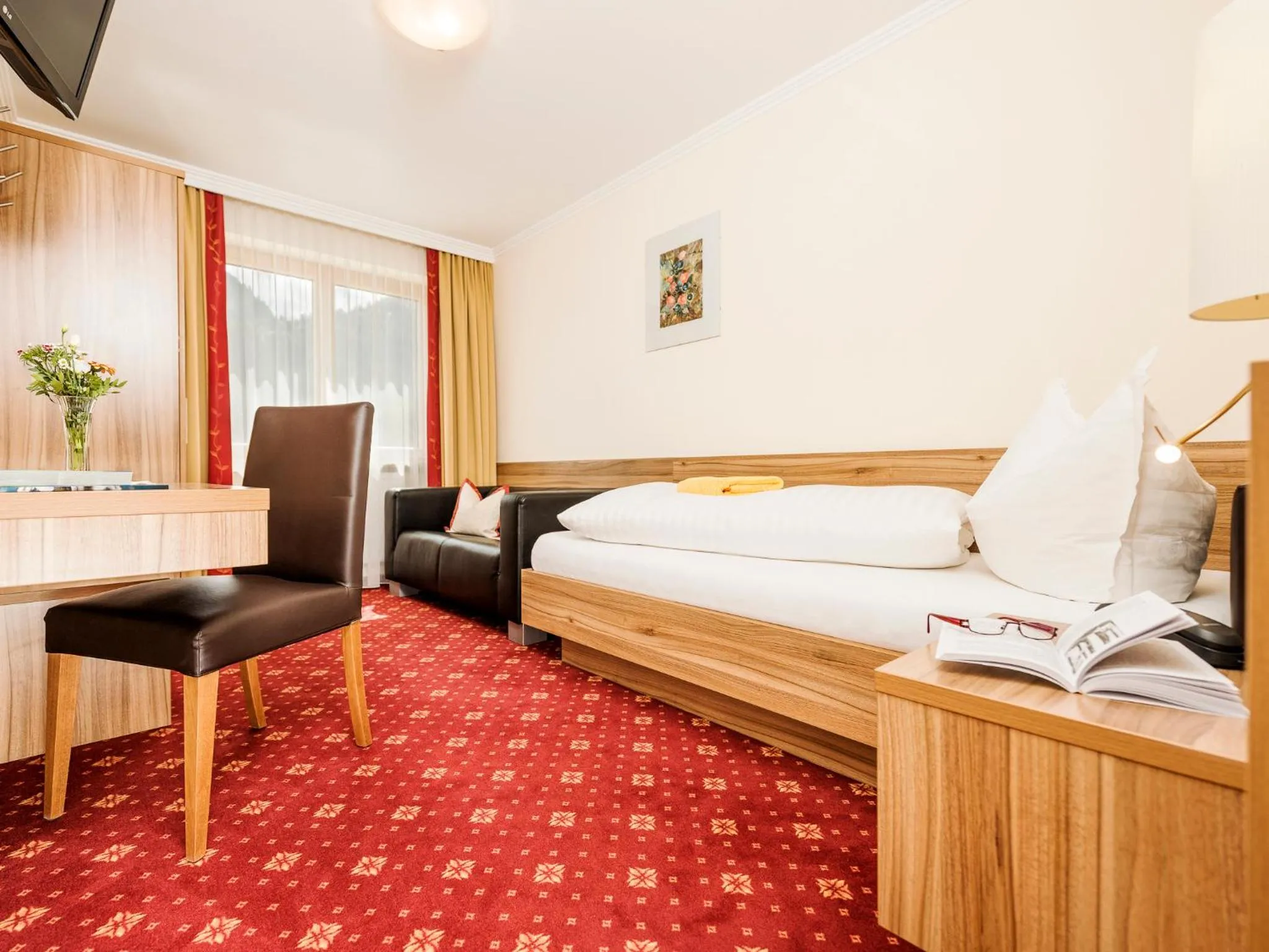 Bedroom, Bed in Hotel Finkenbergerhof