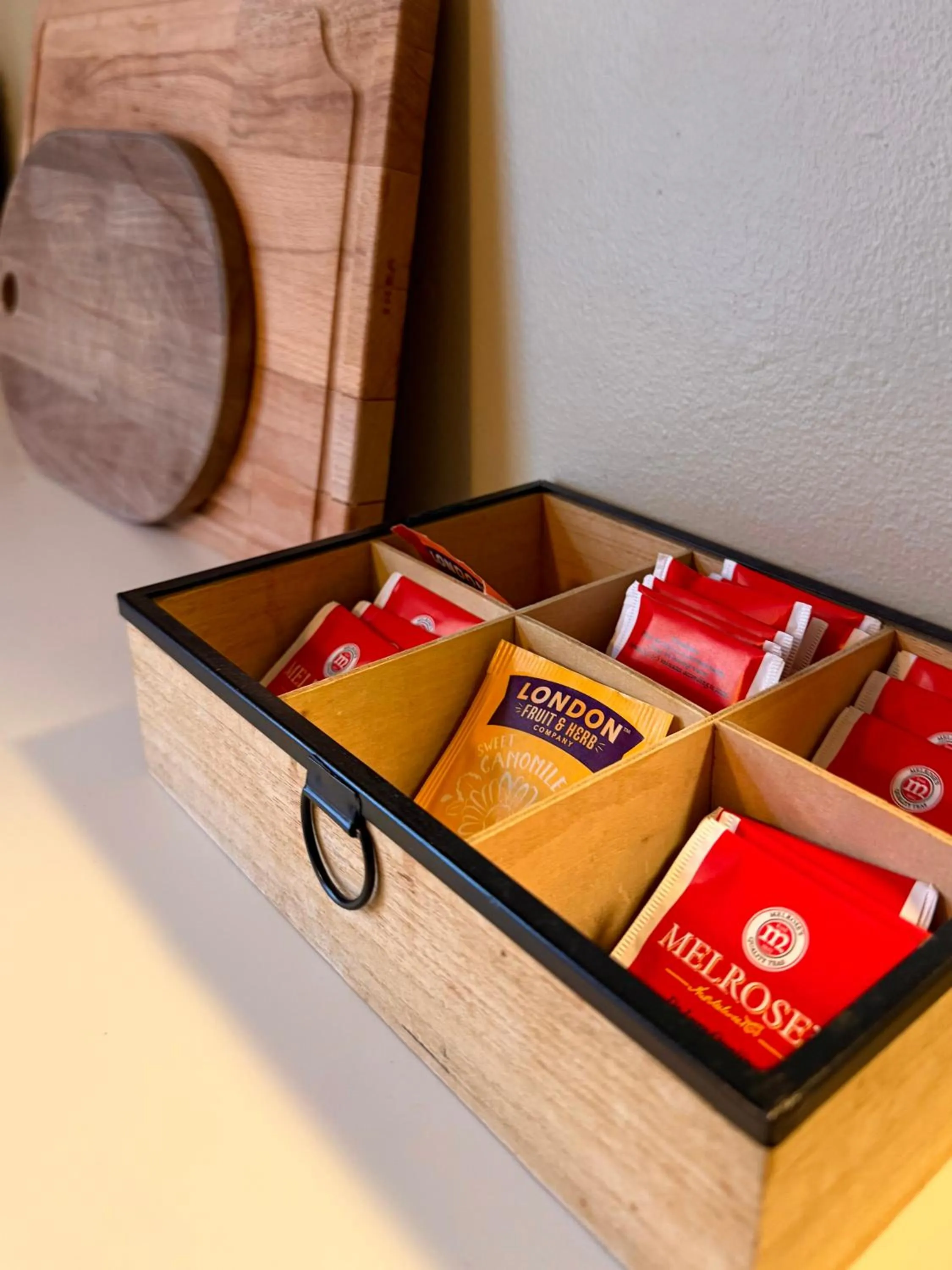 Coffee/tea facilities in Grettir Guesthouse Downtown Charm