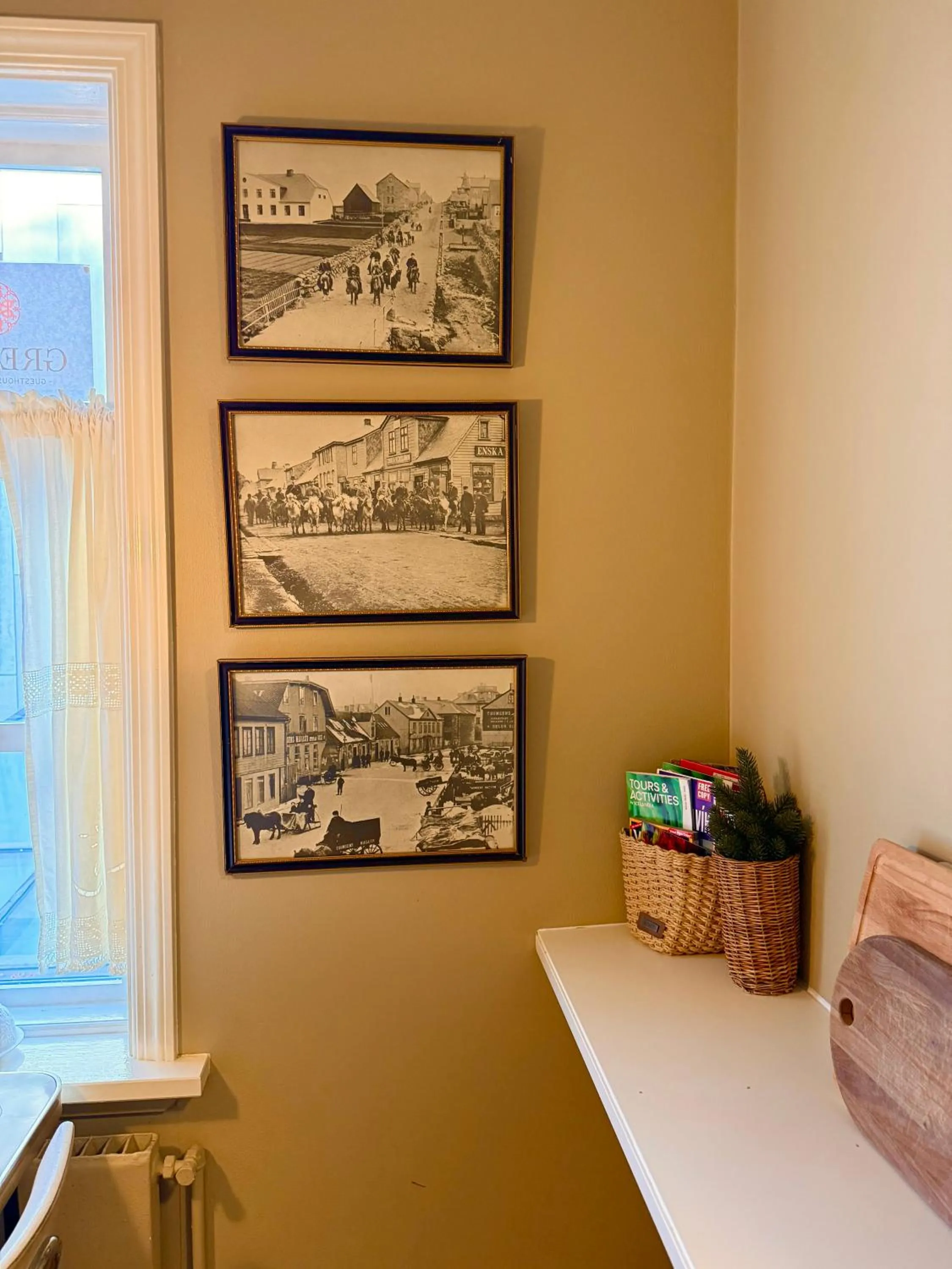 Kitchen or kitchenette in Grettir Guesthouse Downtown Charm