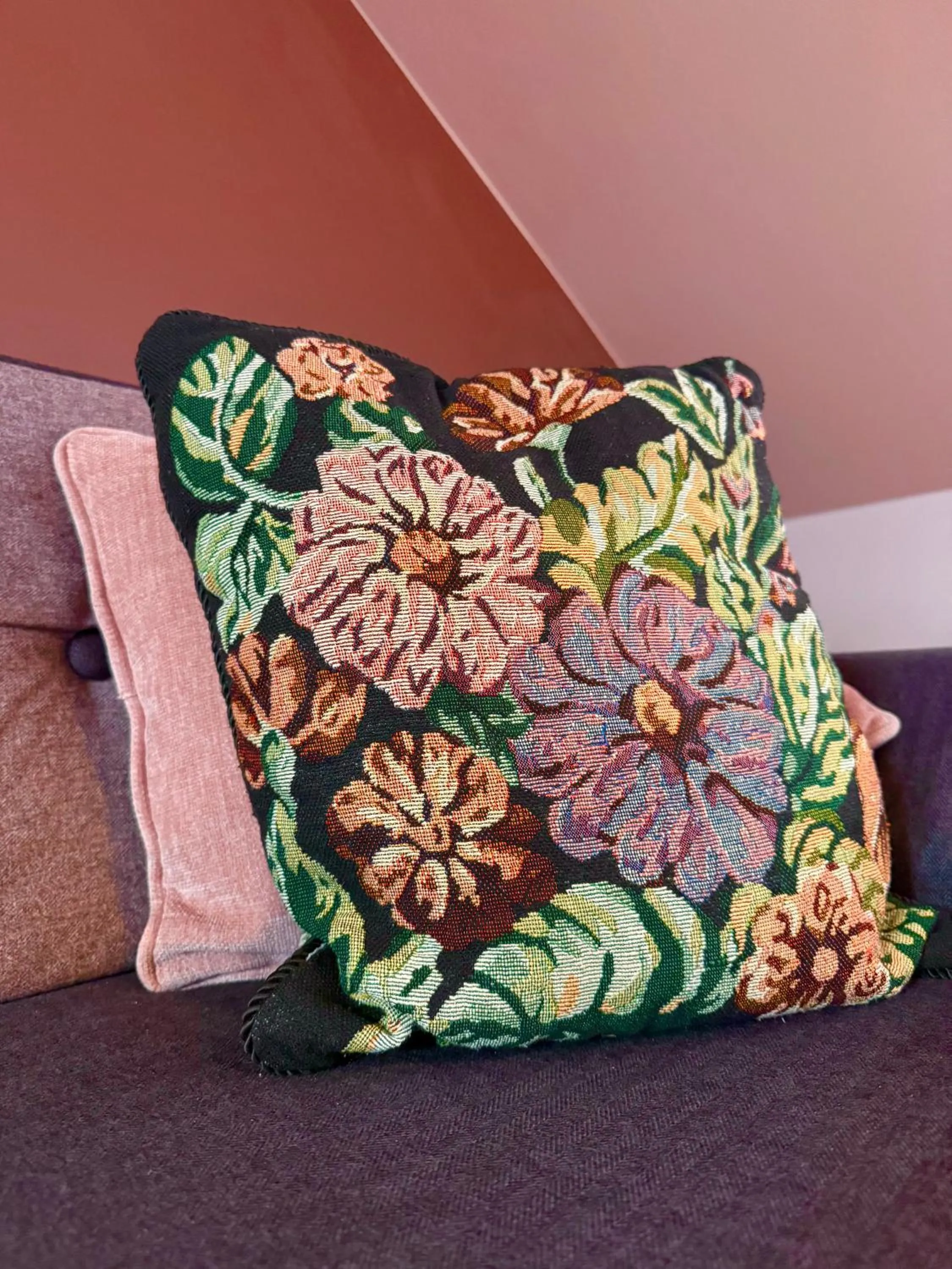 Decorative detail in Grettir Guesthouse Downtown Charm