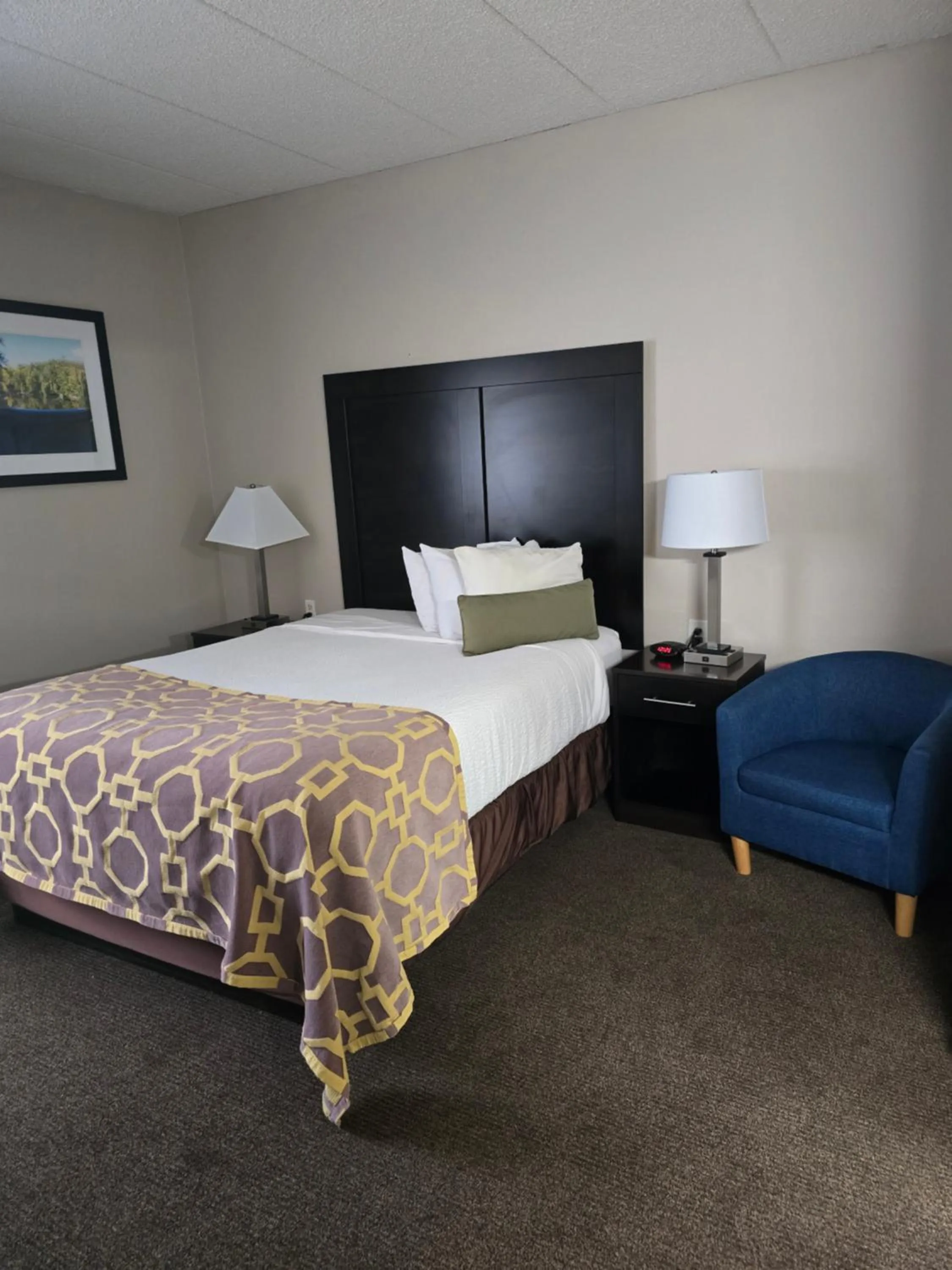 Bedroom, Bed in Baymont by Wyndham Janesville