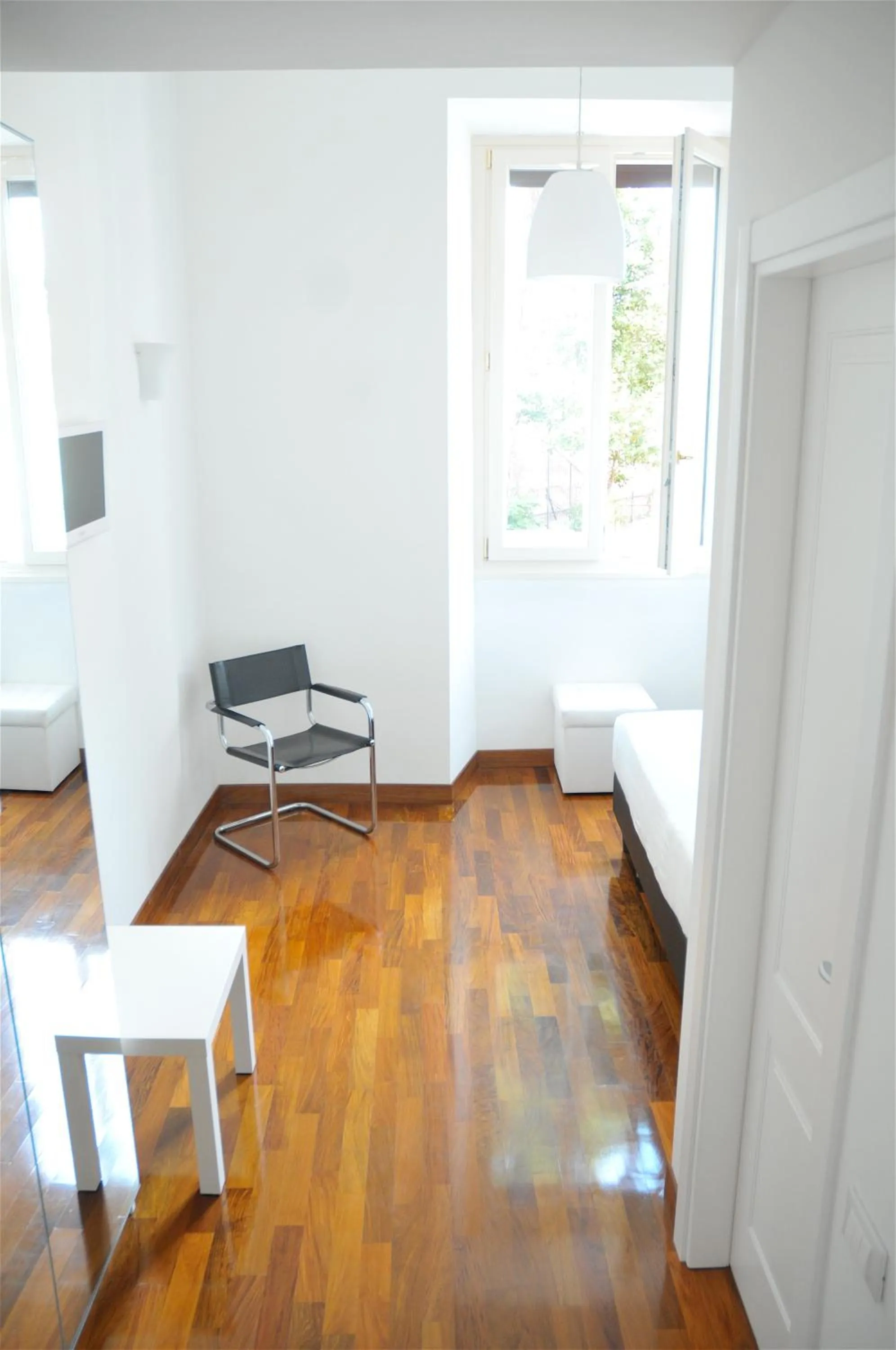 Bedroom in Feliz in Roma B&B