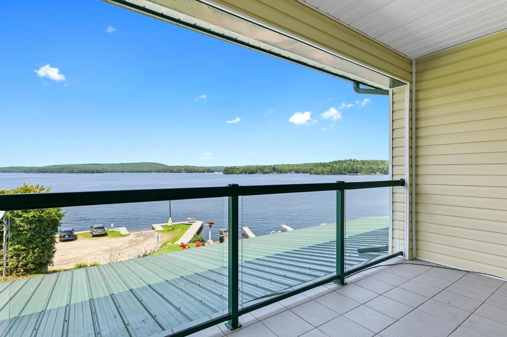 Balcony/Terrace in Baptiste Lake Lodge