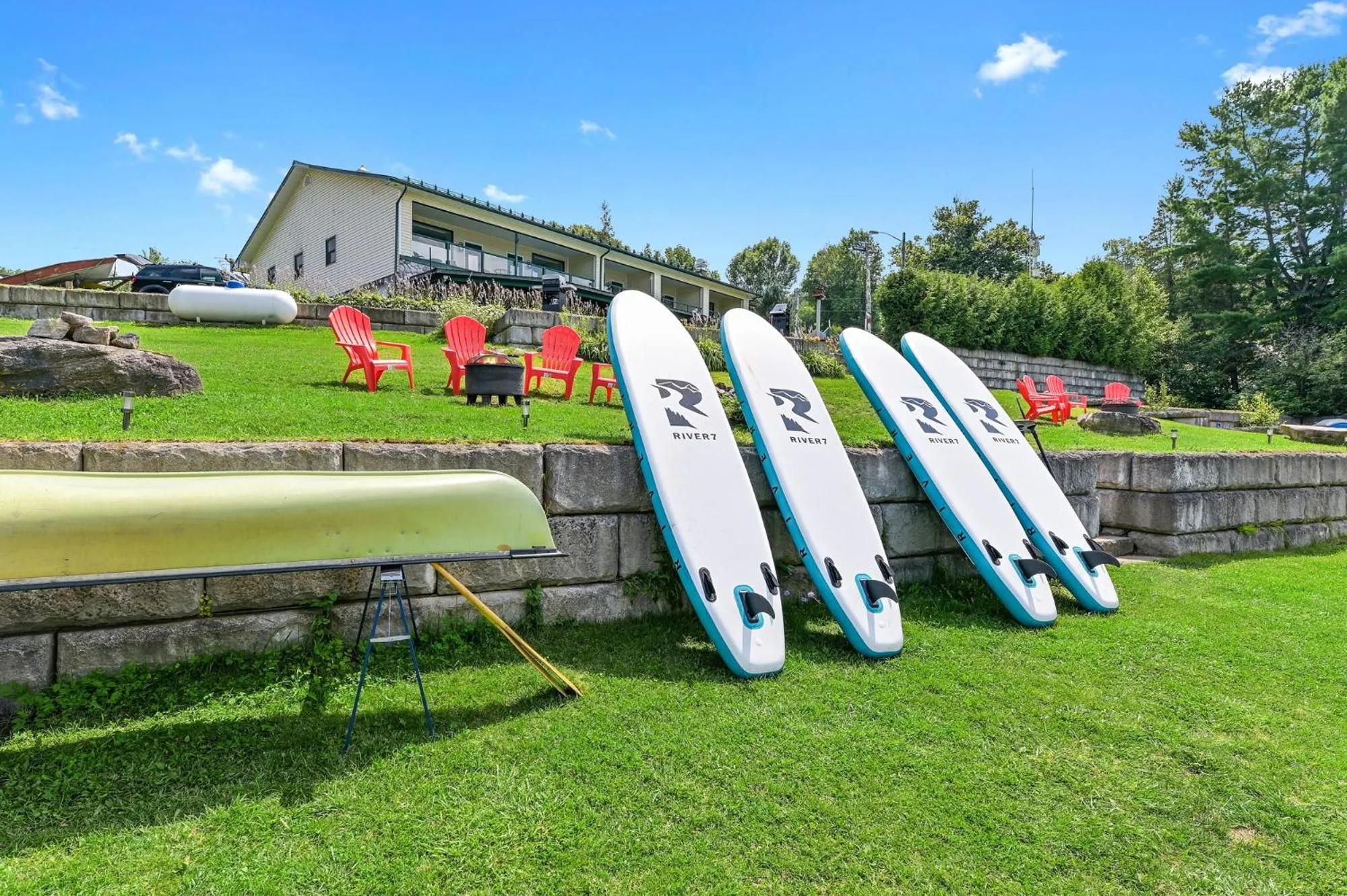 Property building in Baptiste Lake Lodge