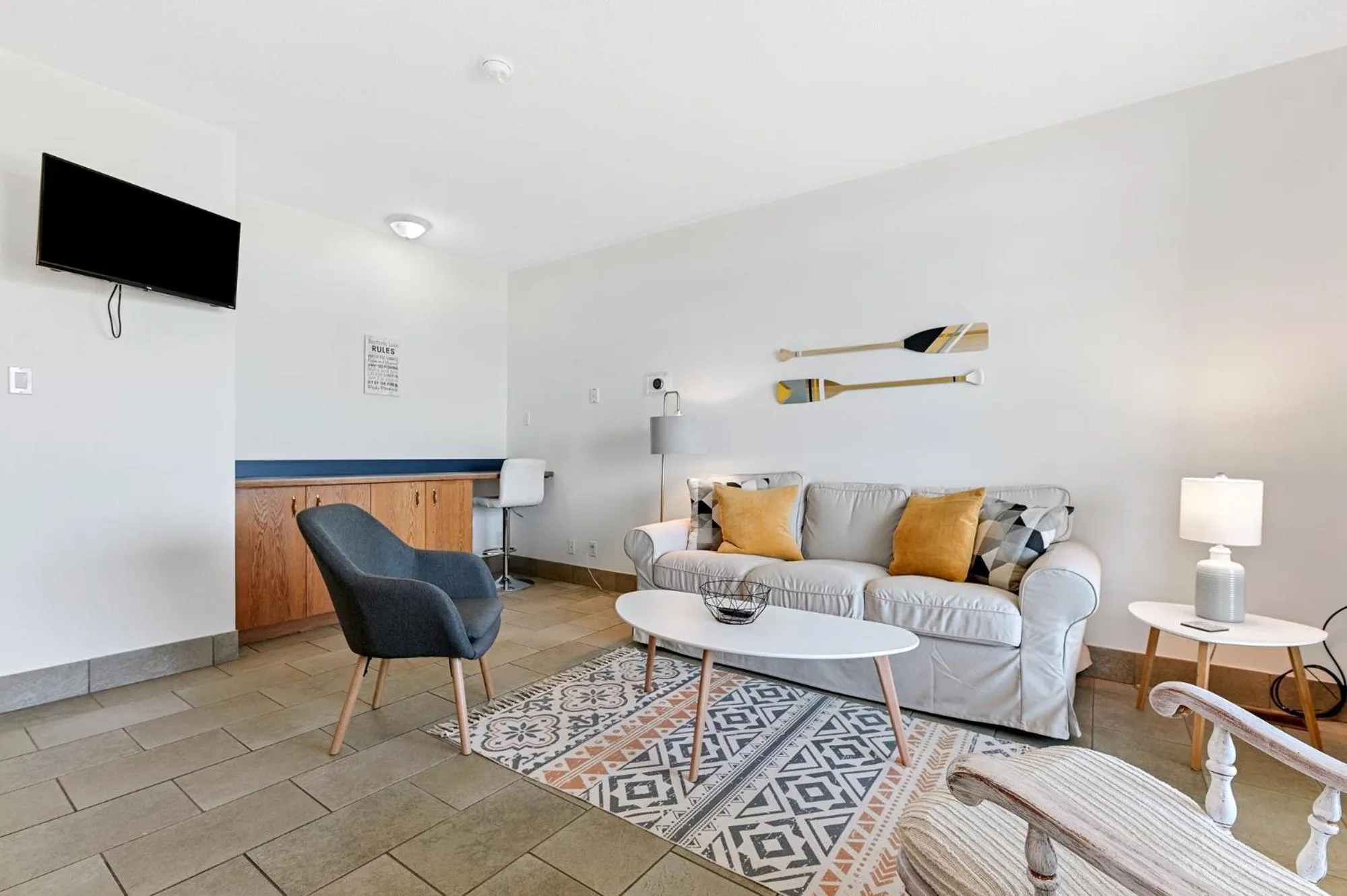 Living room in Baptiste Lake Lodge