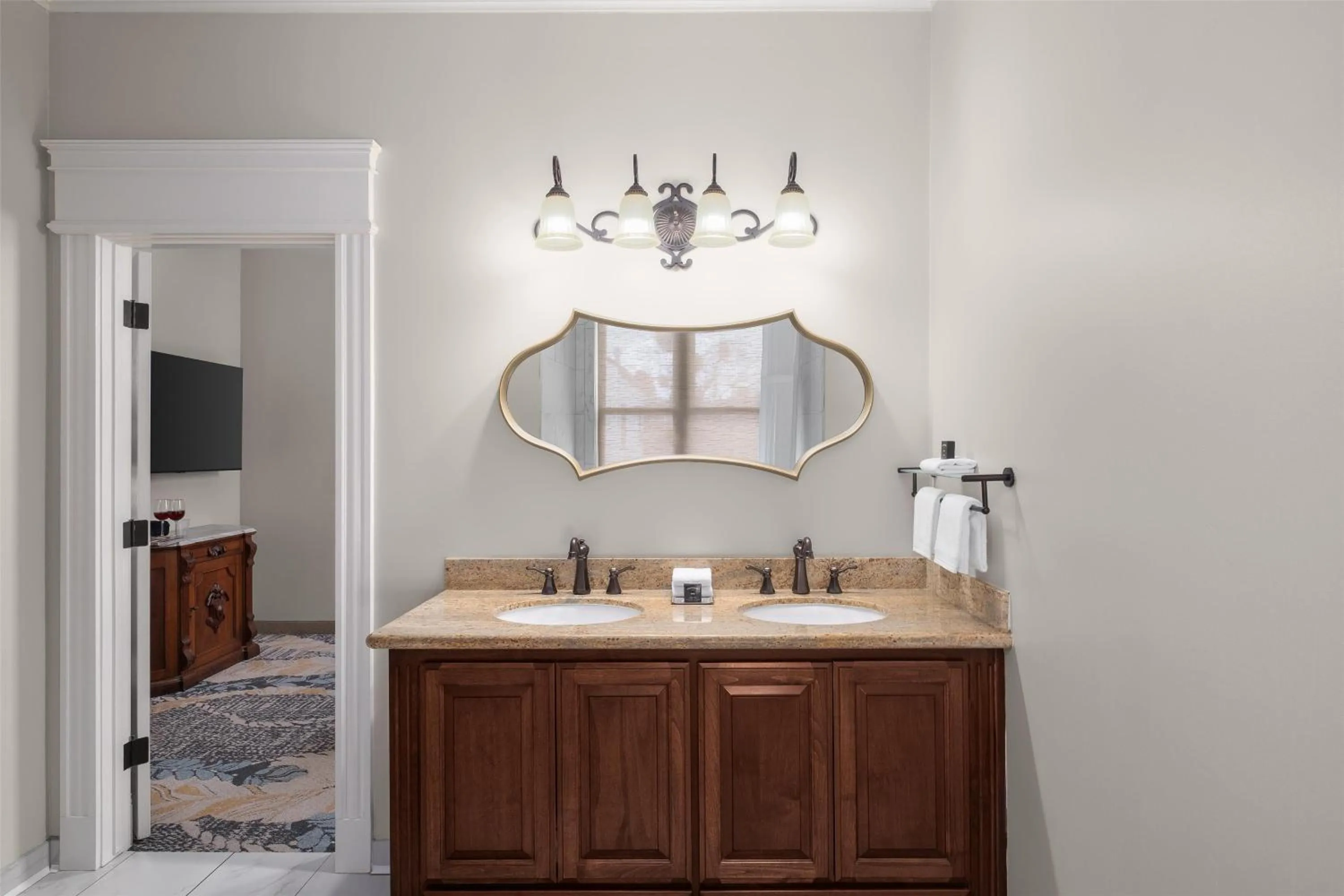 Bathroom in National Hotel Jackson, Tapestry Collection by Hilton