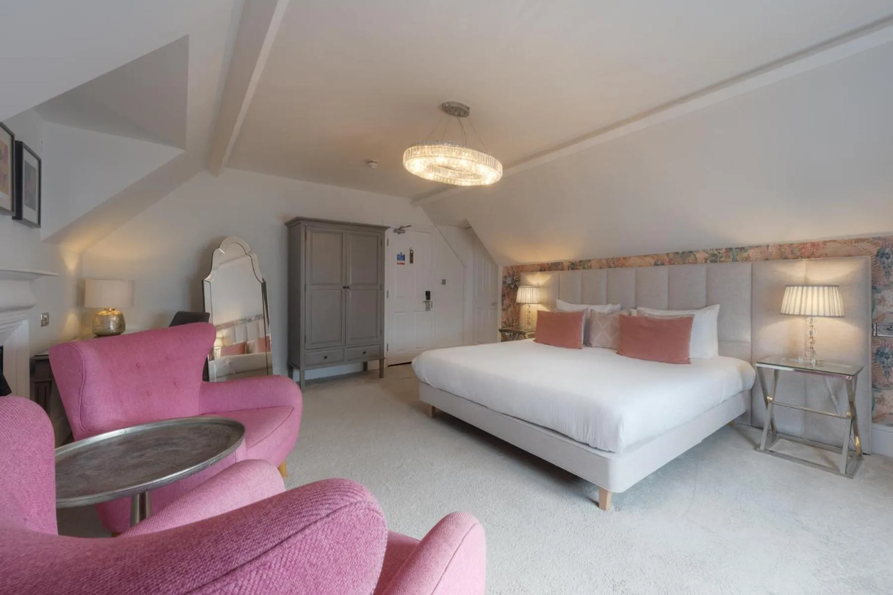 Photo of the whole room, Bed in Florence Gardens Boutique Hotel and Restaurant