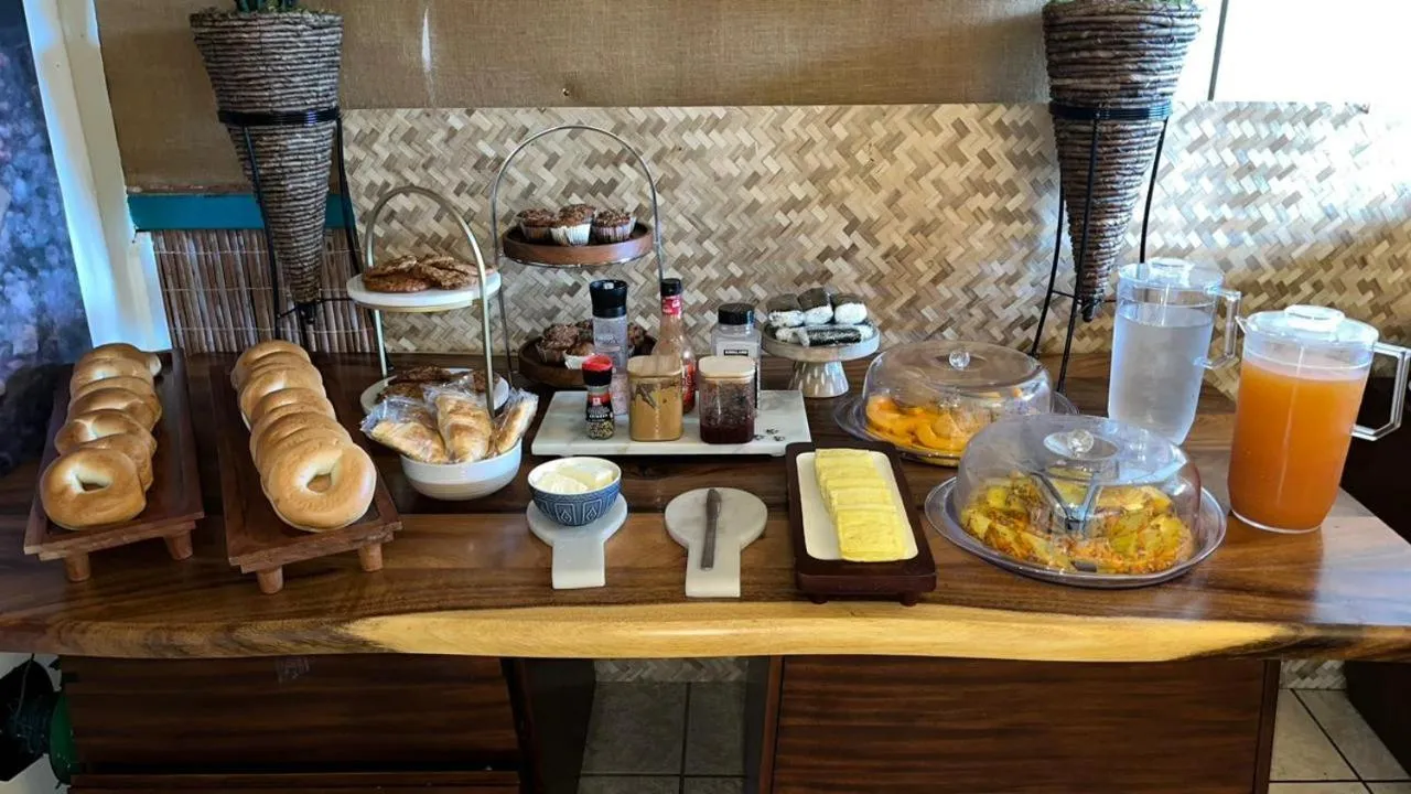 Coffee/tea facilities in Wild Ginger Hotel