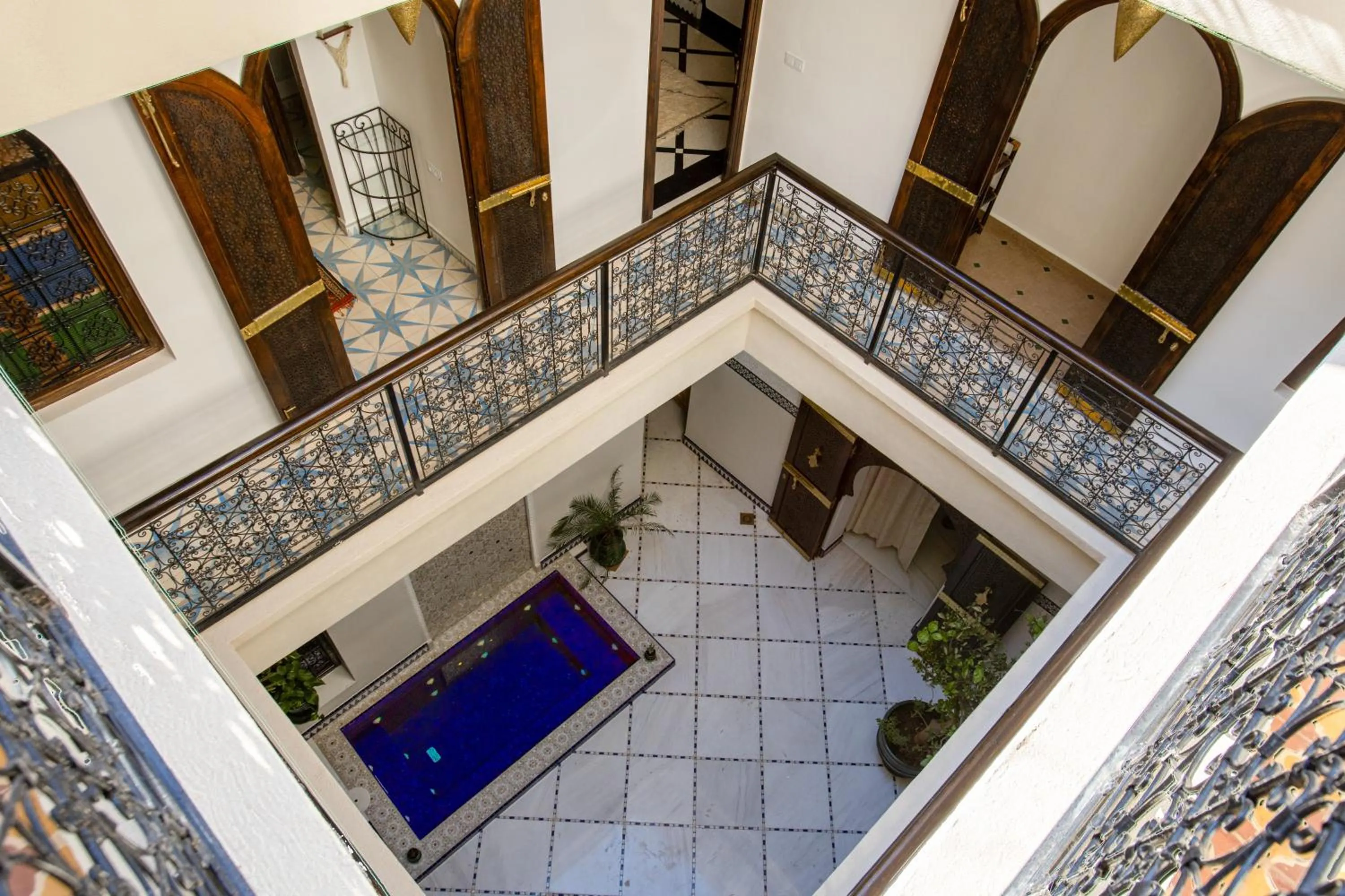 Swimming pool in Riad La Vie