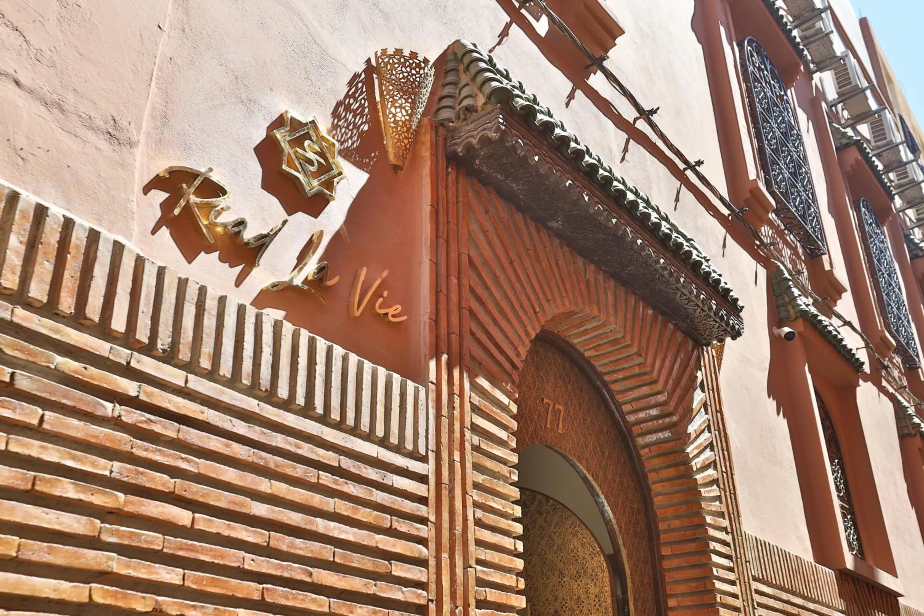 Property building in Riad La Vie