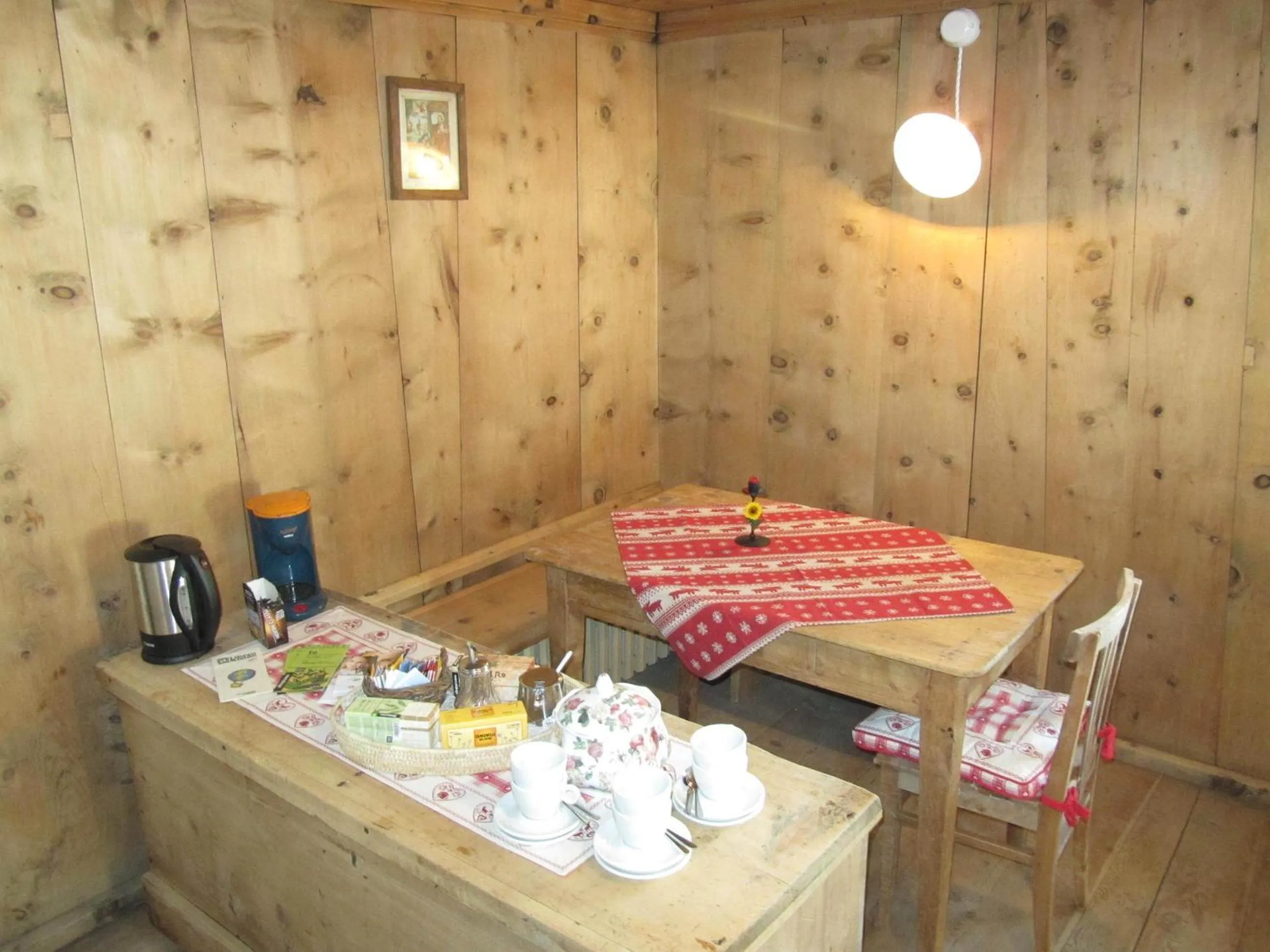 Communal lounge/ TV room in Bed & Breakfast Campaciol