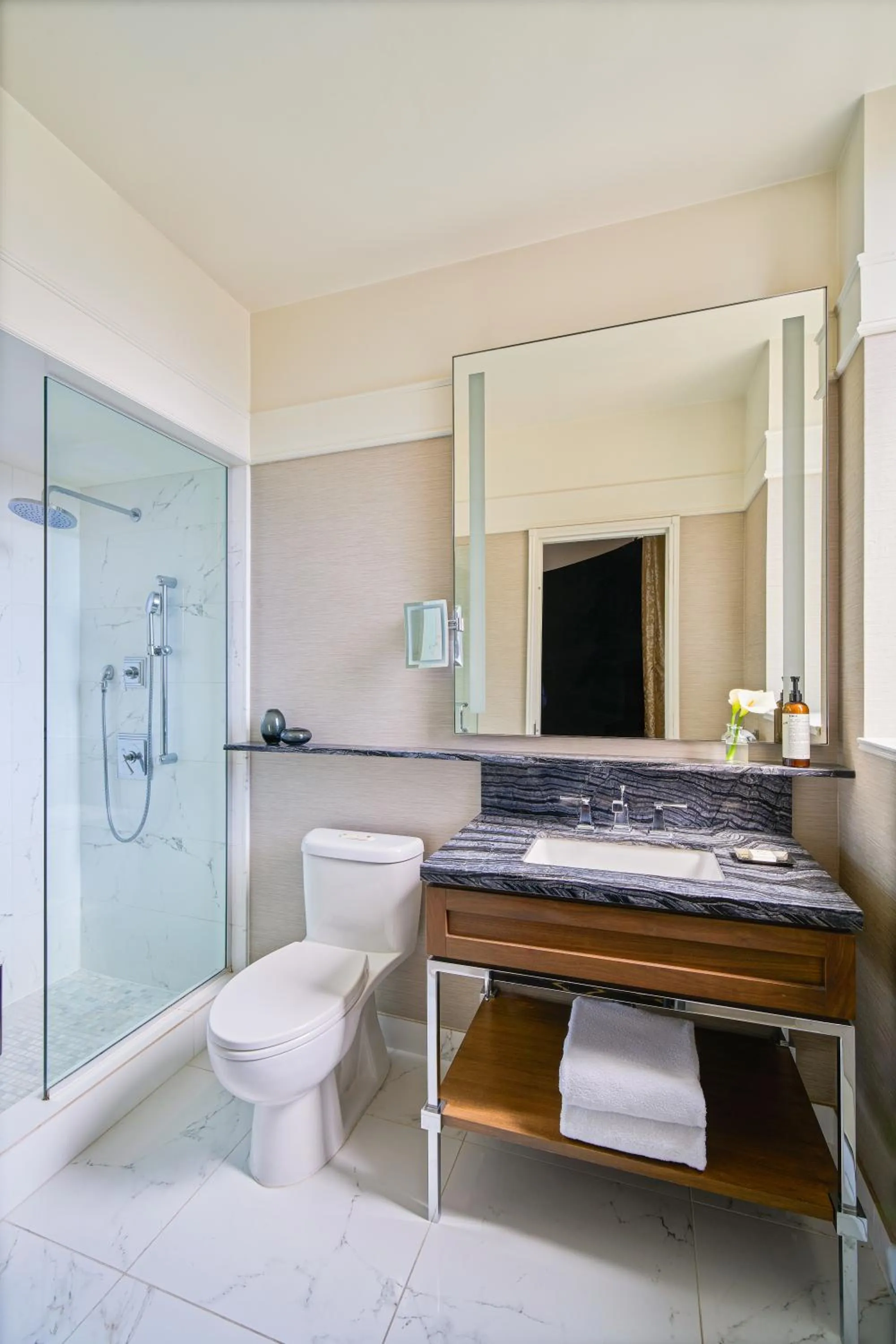 Bathroom in Fairmont Palliser