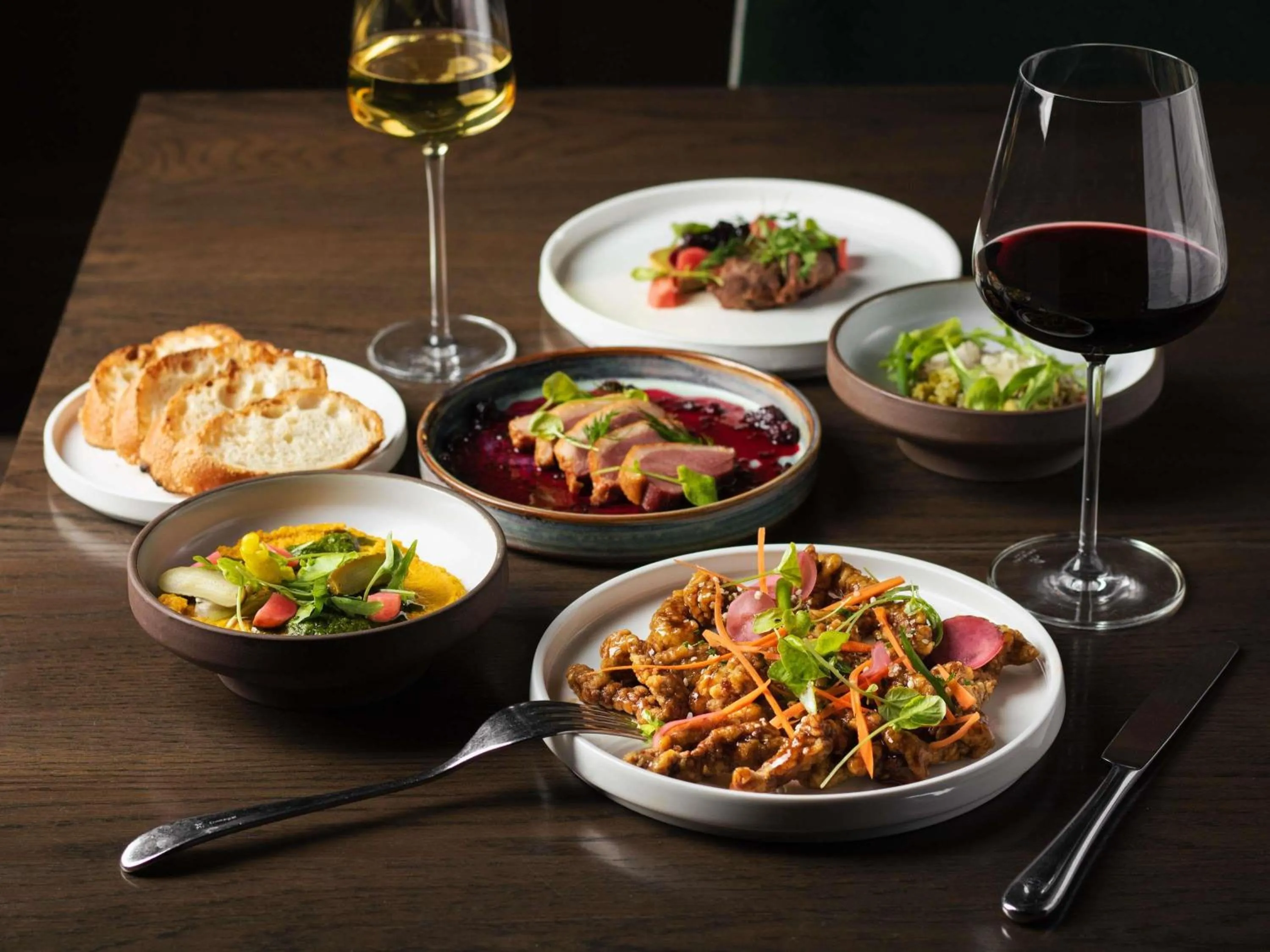 Restaurant/places to eat in Fairmont Palliser