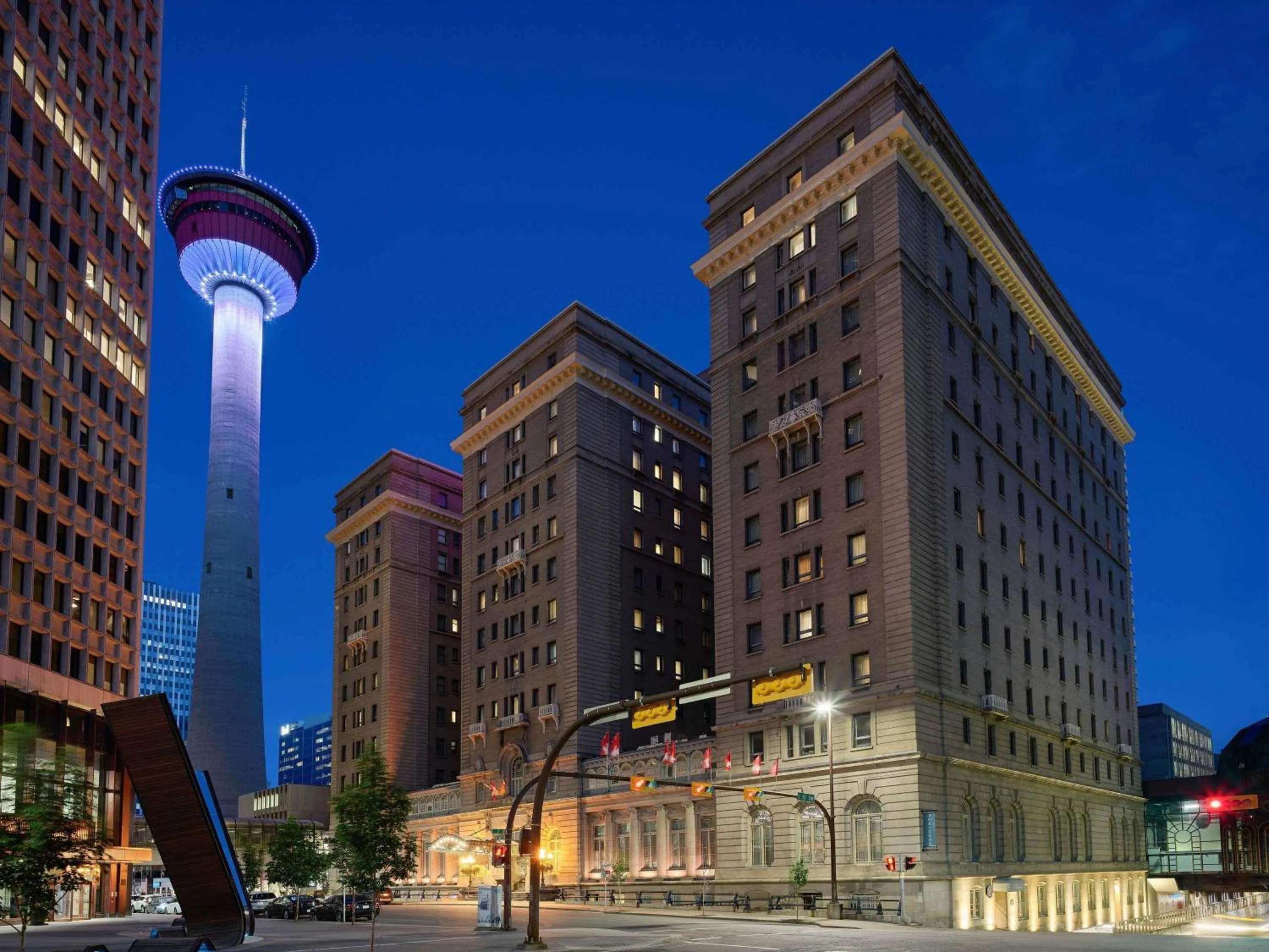 Property building in Fairmont Palliser