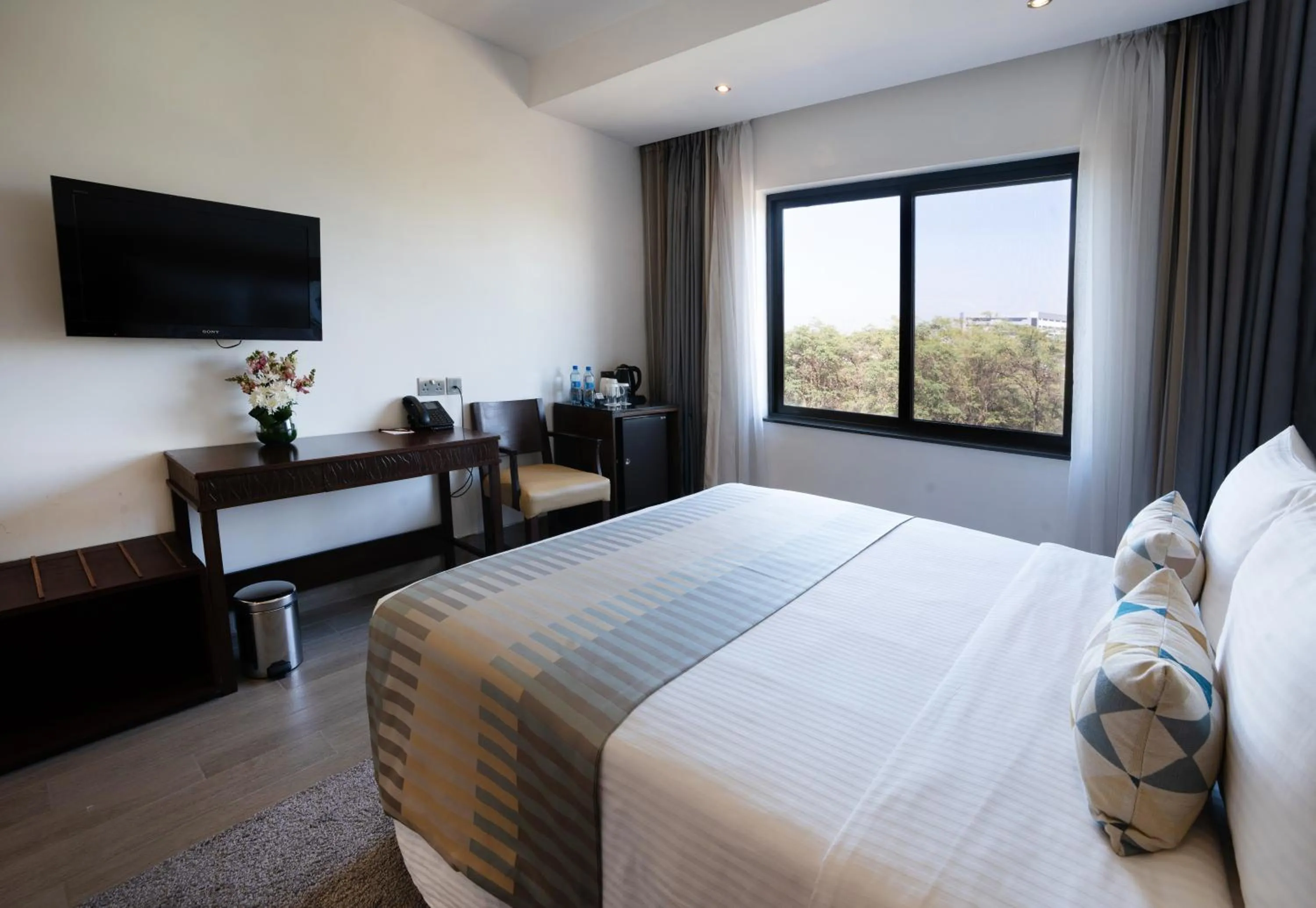 Bed in Sarova Imperial Hotel