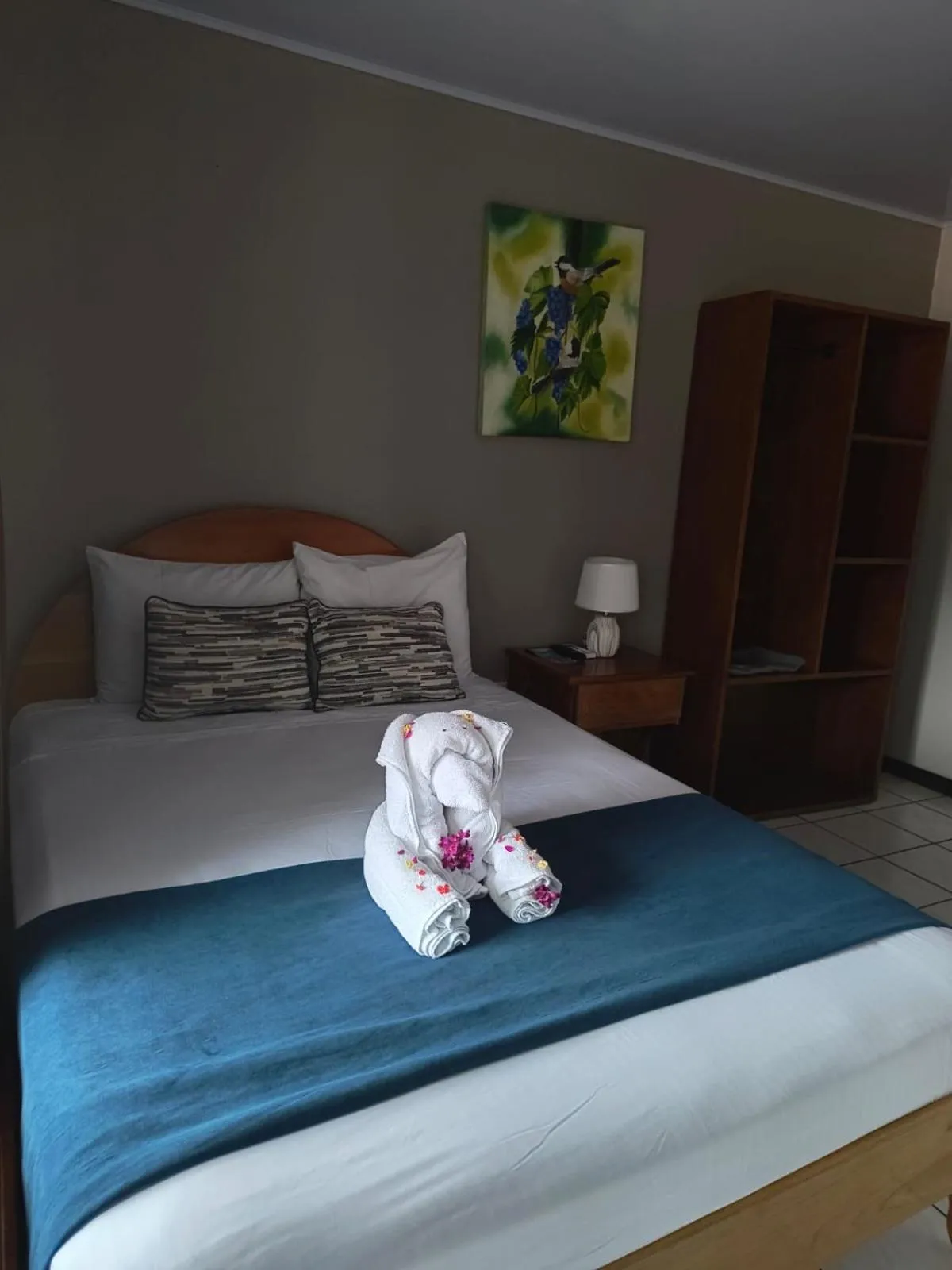 Property building, Bed in Hotel La Vid La Fortuna