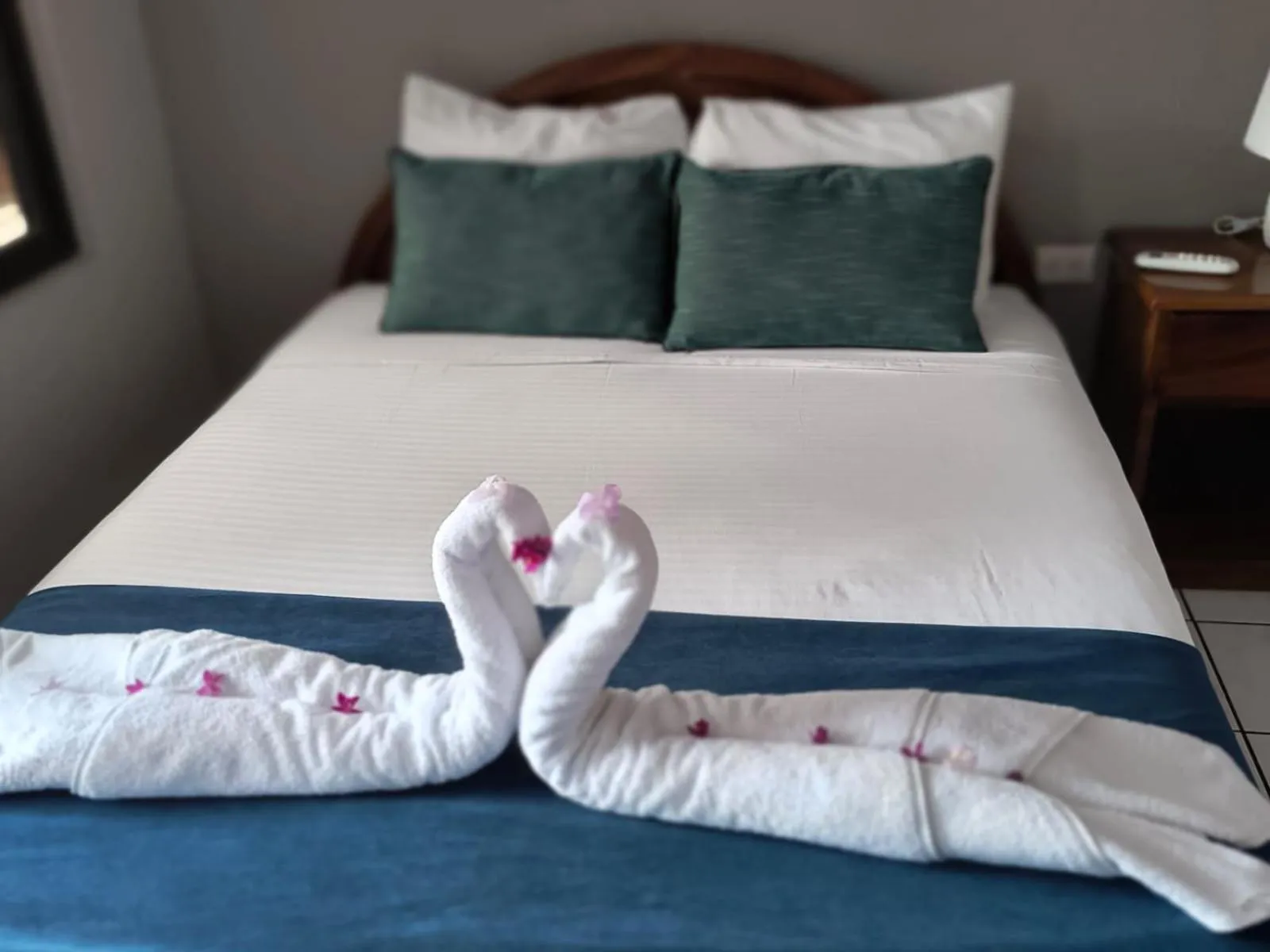 Property building, Bed in Hotel La Vid La Fortuna