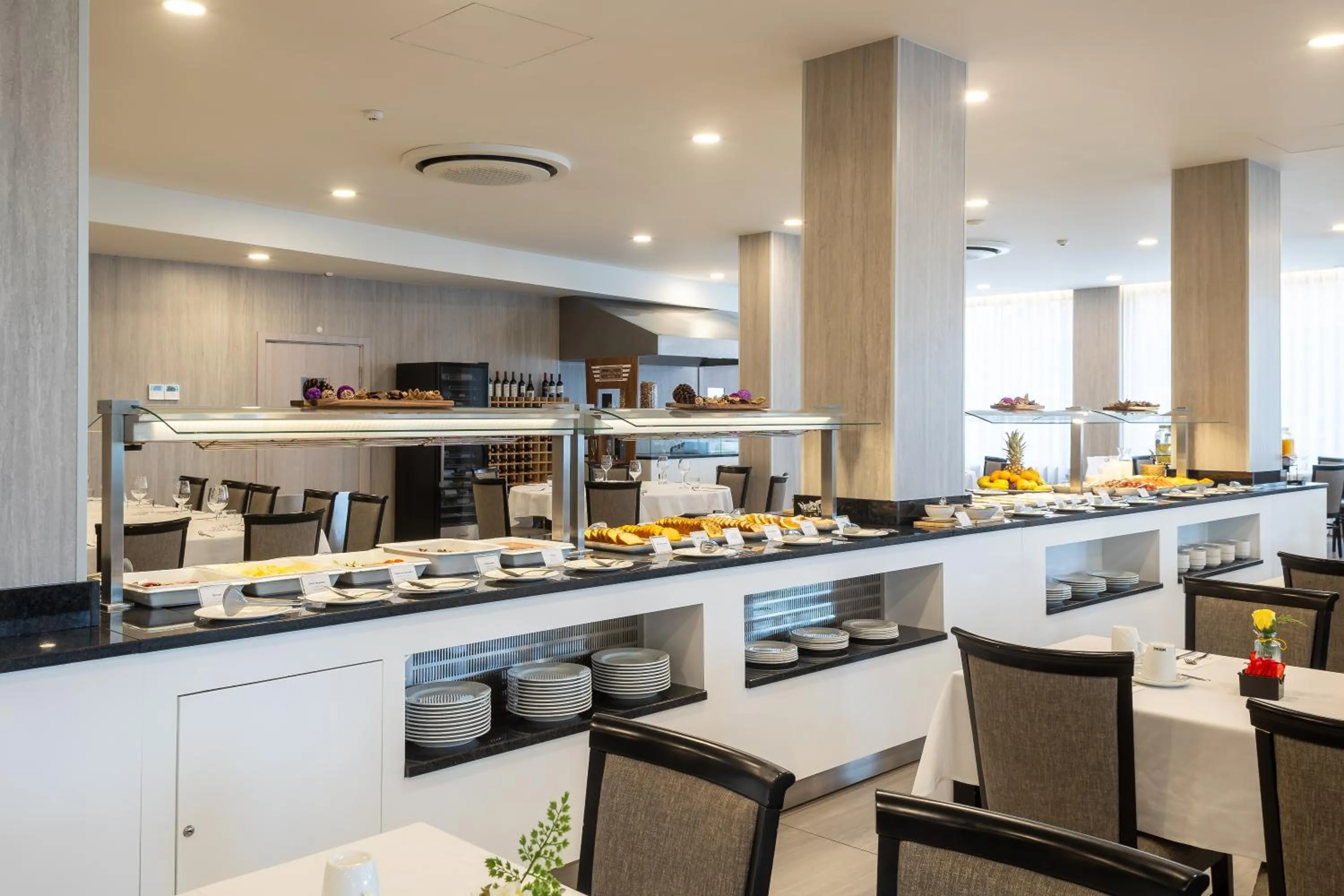 Restaurant/places to eat in Hotel Cristal Setúbal