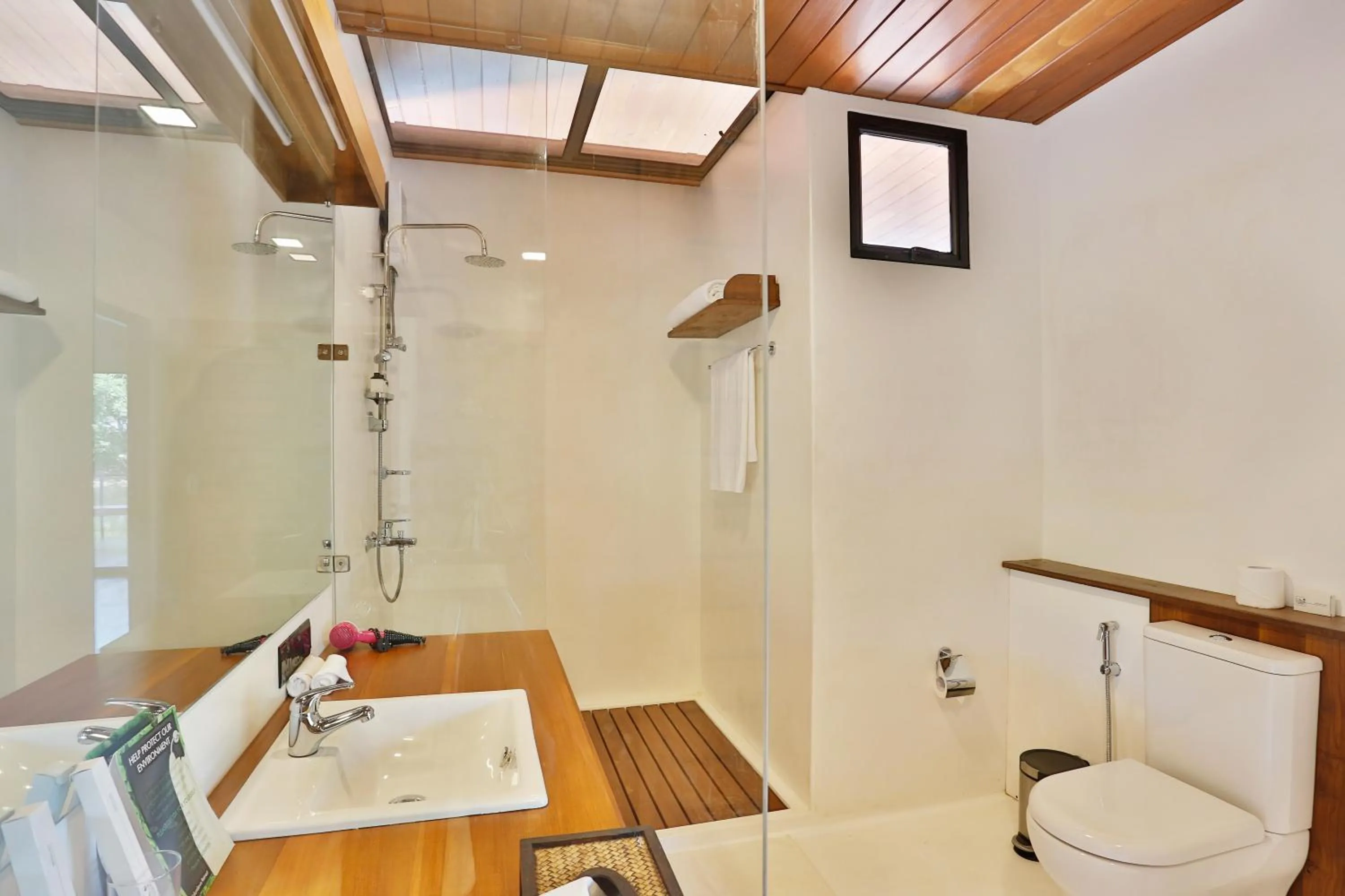 Bathroom in Kalundewa Retreat