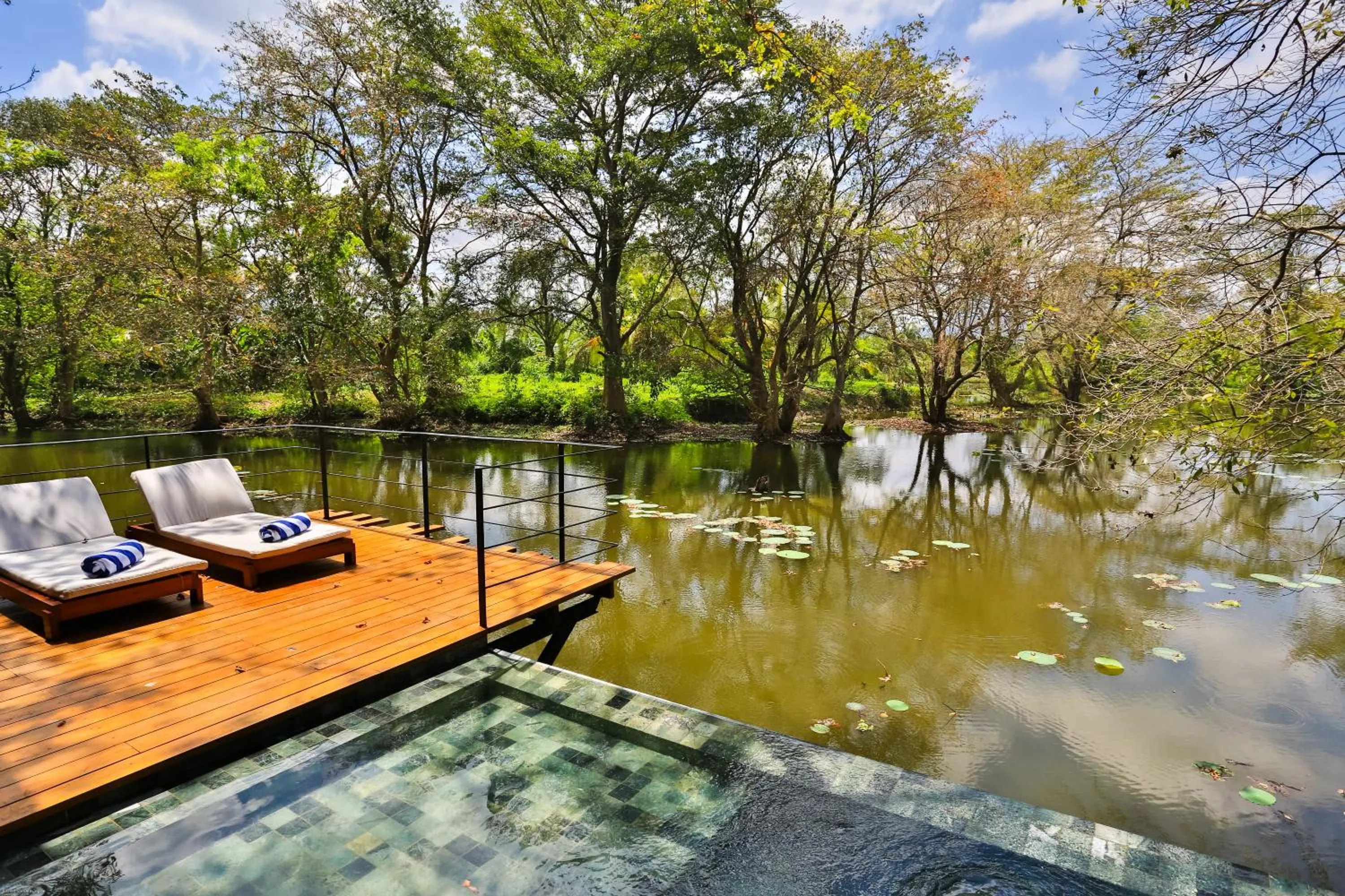 Lake view in Kalundewa Retreat