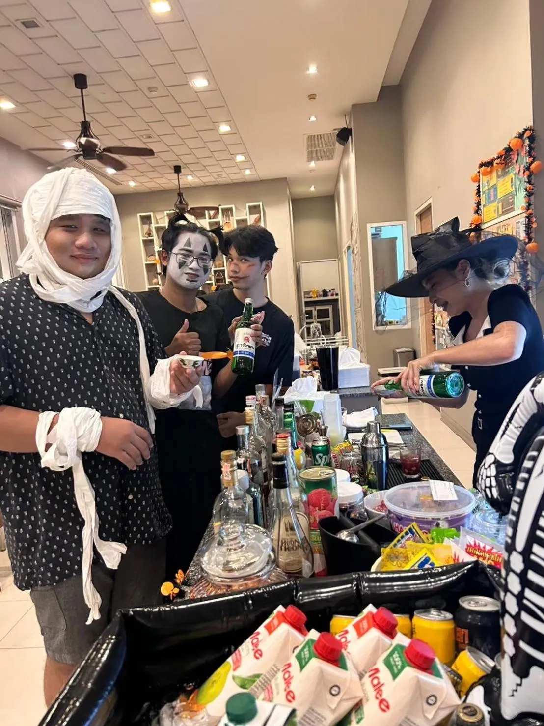 Food and drinks in Siamaze Hostel