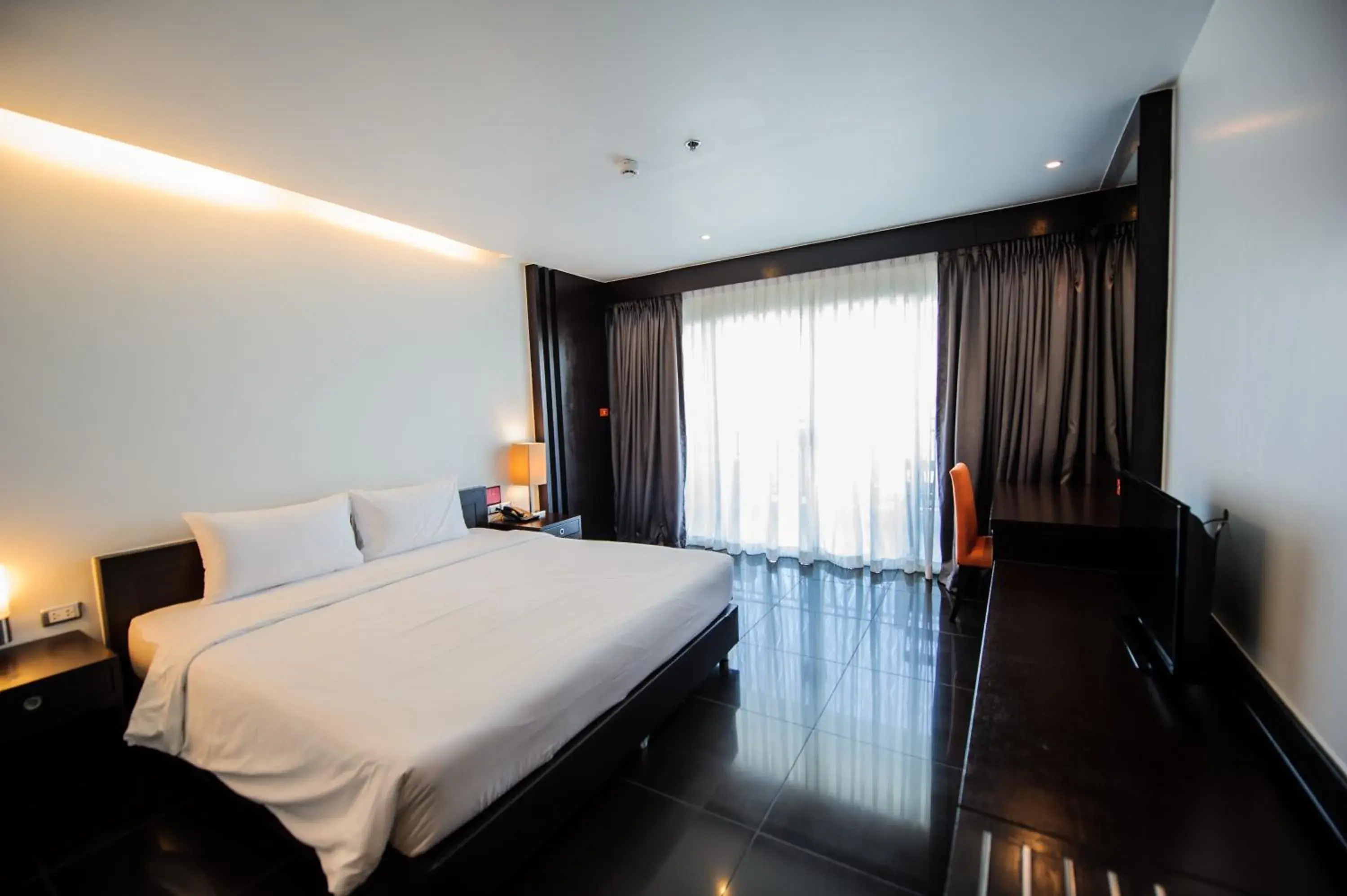 Deluxe Twin Room in Hotel Selection Pattaya (SHA Plus) Deluxe Twin Room in Hotel Selection Pattaya (SHA Plus)