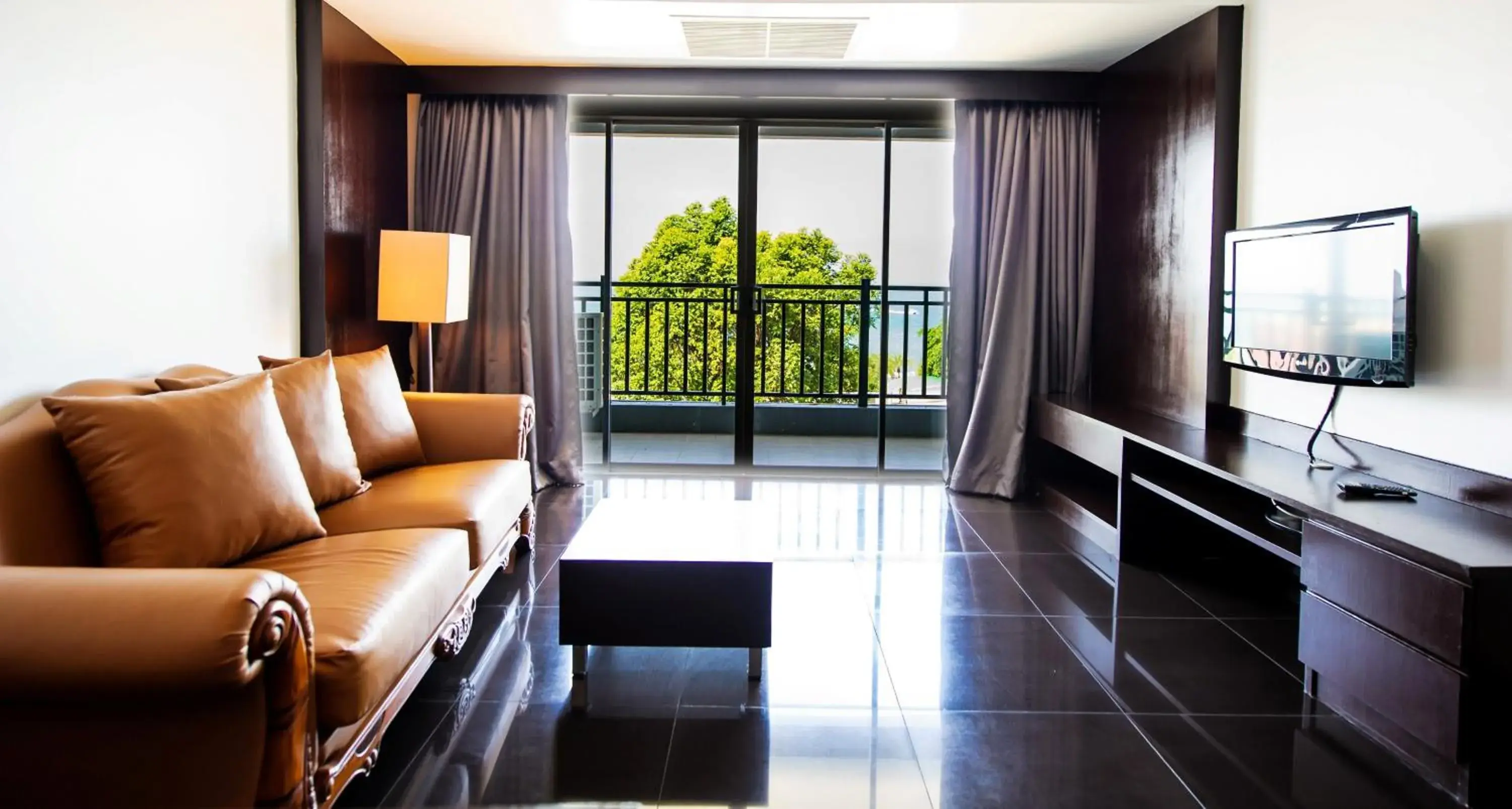 Executive Suite with Sea View in Hotel Selection Pattaya Executive Suite with Sea View in Hotel Selection Pattaya