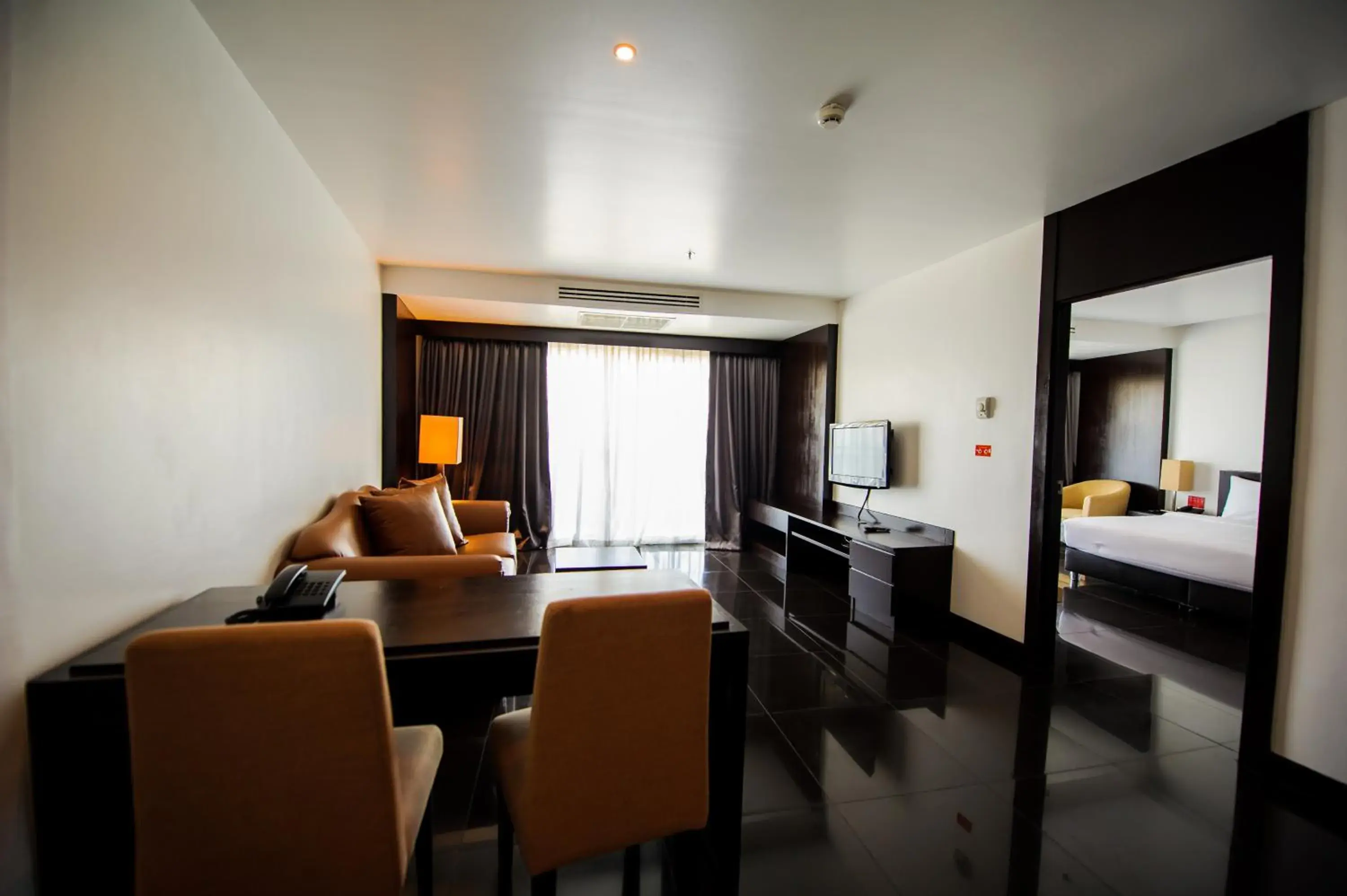 Executive Suite with City View in Hotel Selection Pattaya Executive Suite with City View in Hotel Selection Pattaya