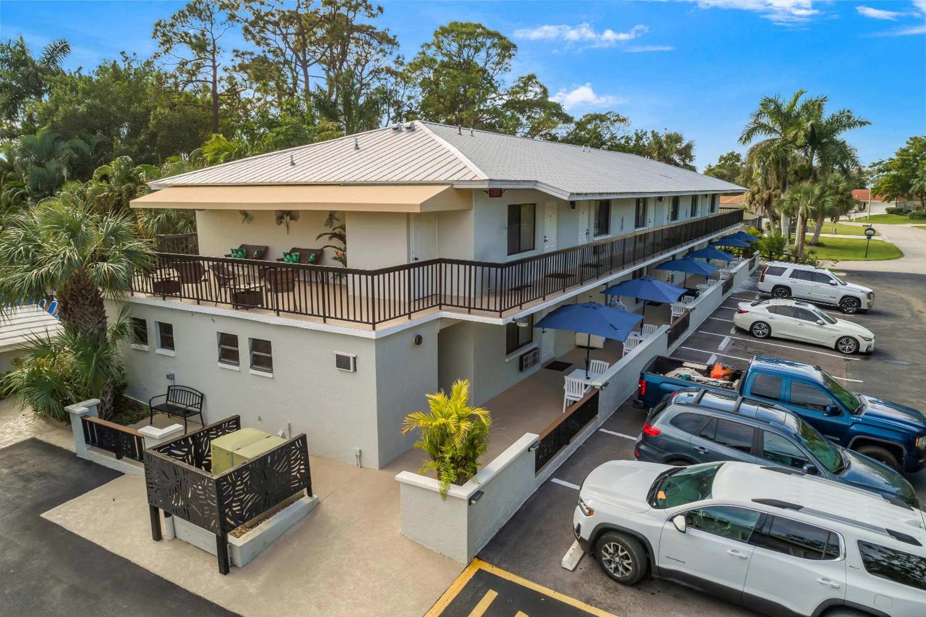 Property building in The Fairways Inn of Naples