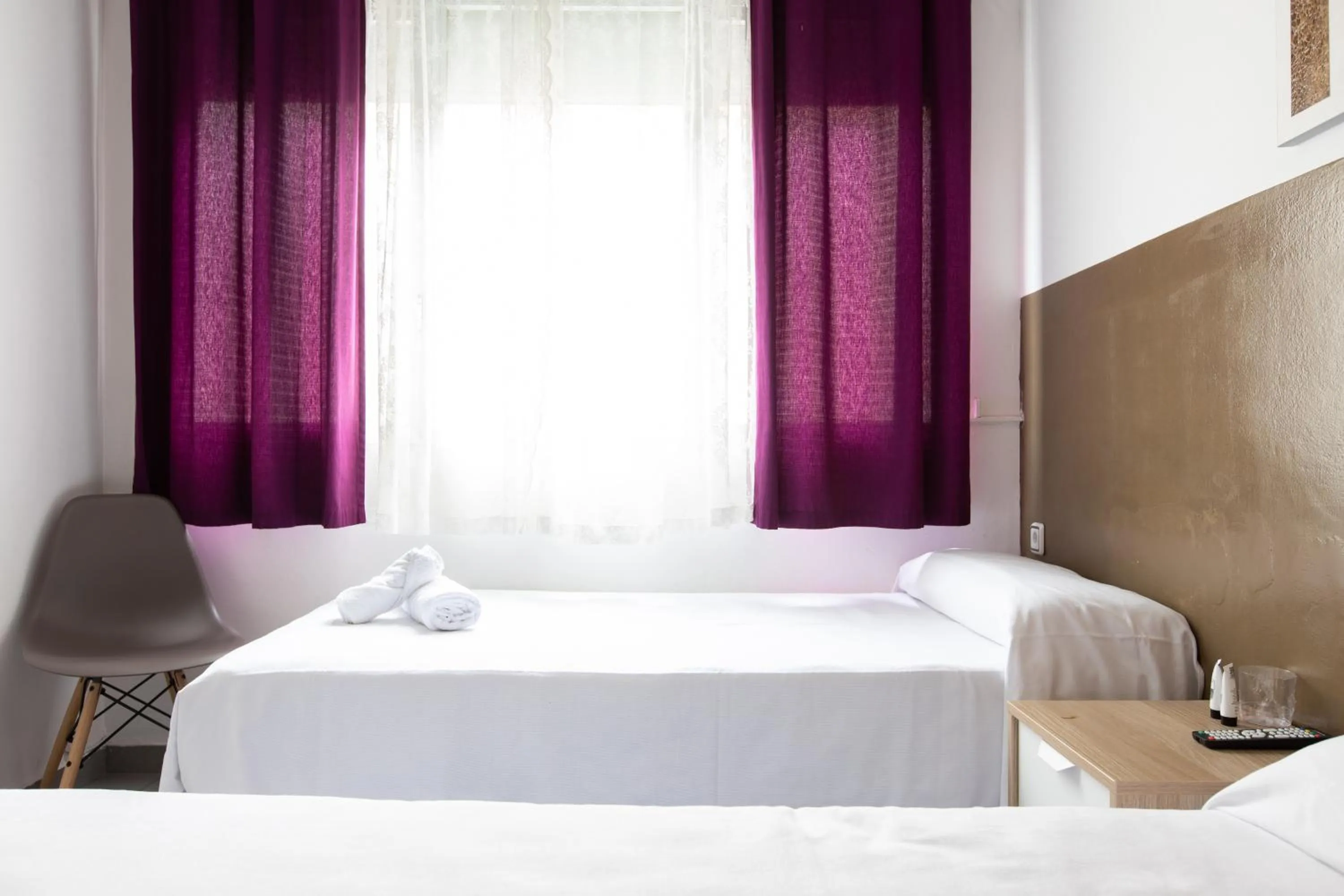 Bed in Pensión Galicia